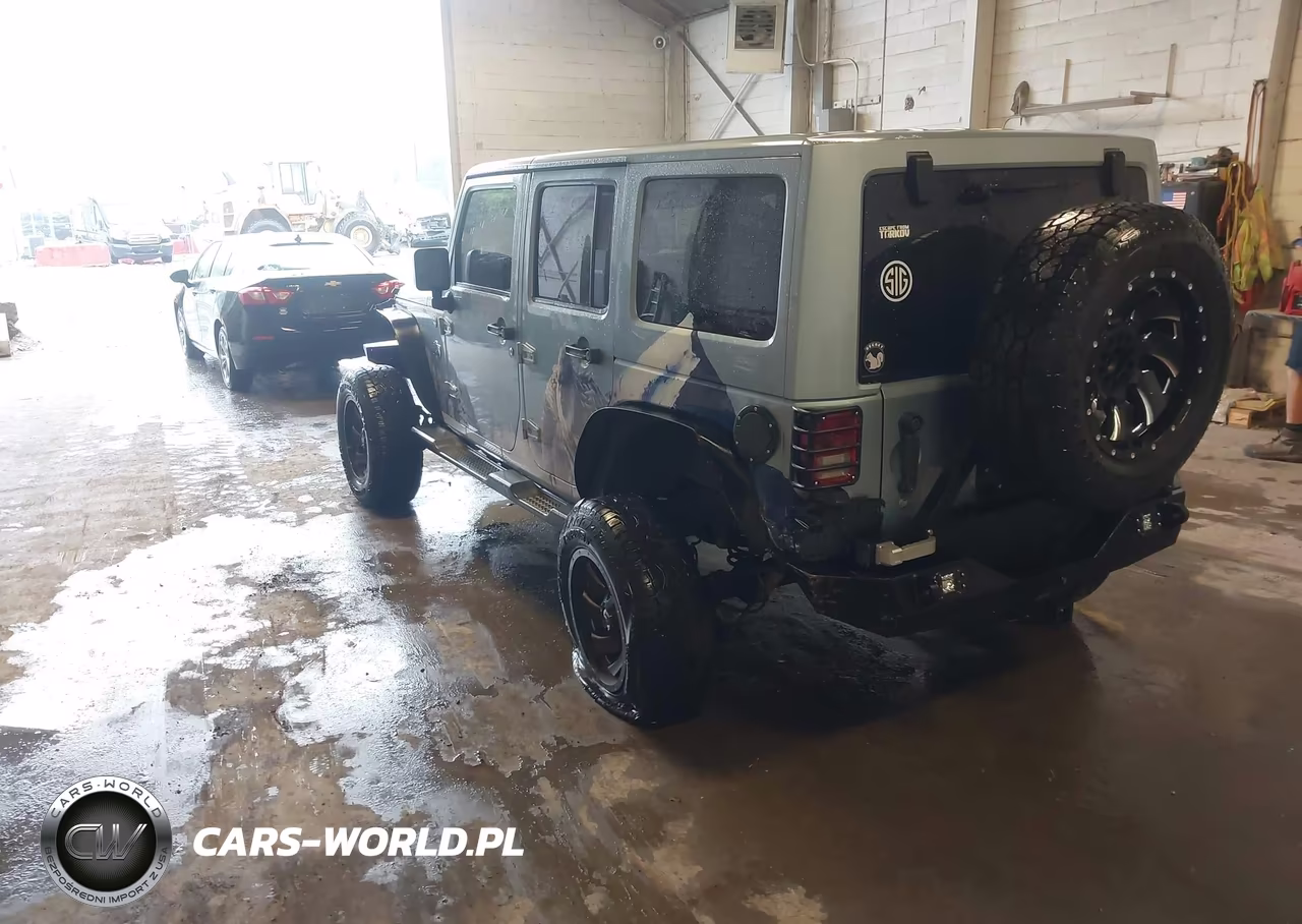 2012 Jeep Wrangler Unlimited Sahara VIN:1C4BJWEG9CL148651 - 3