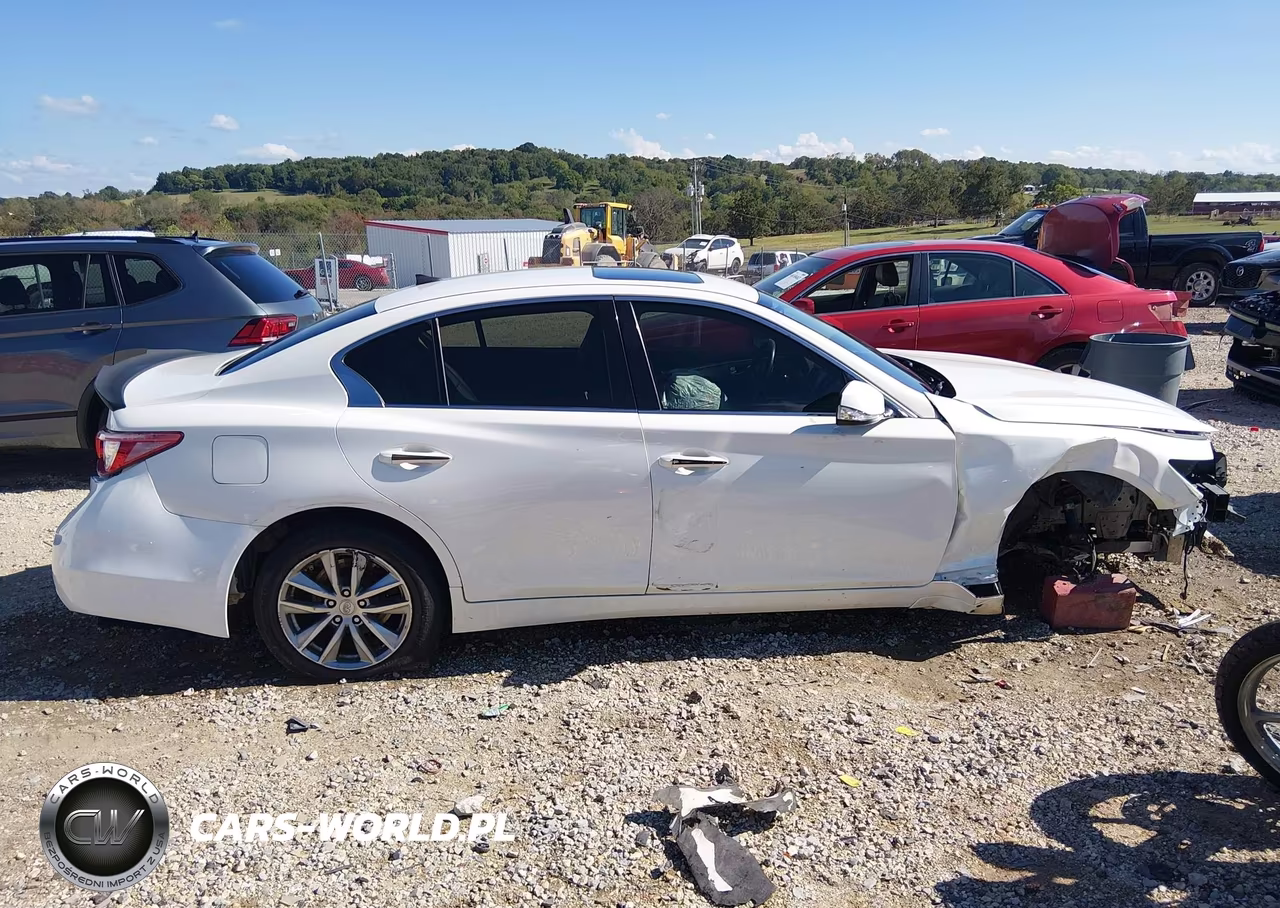 2015 Infiniti Q50 Premium VIN:JN1BV7AR3FM394338 - 13