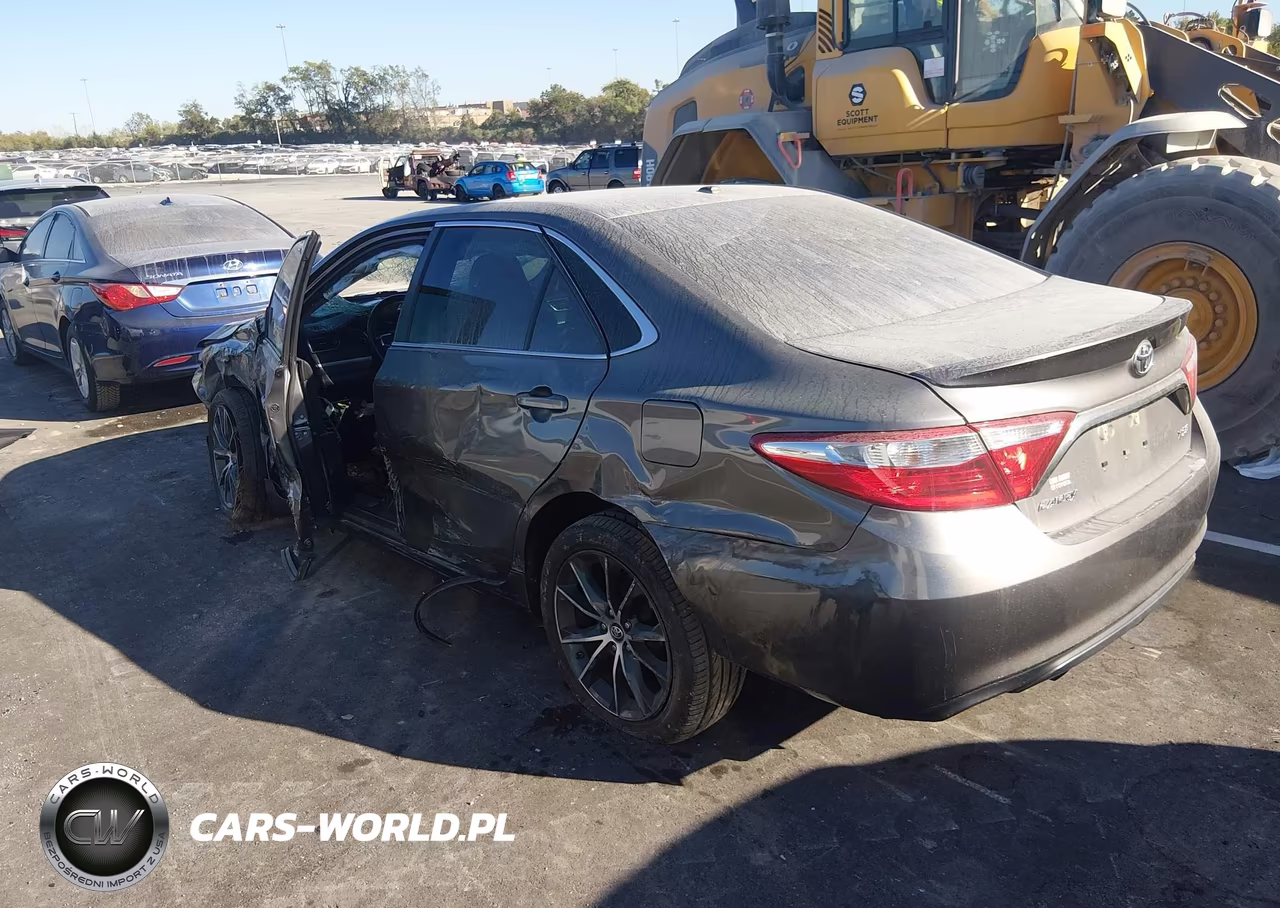 2017 Toyota Camry Xse VIN:4T1BF1FK9HU681331 - 3