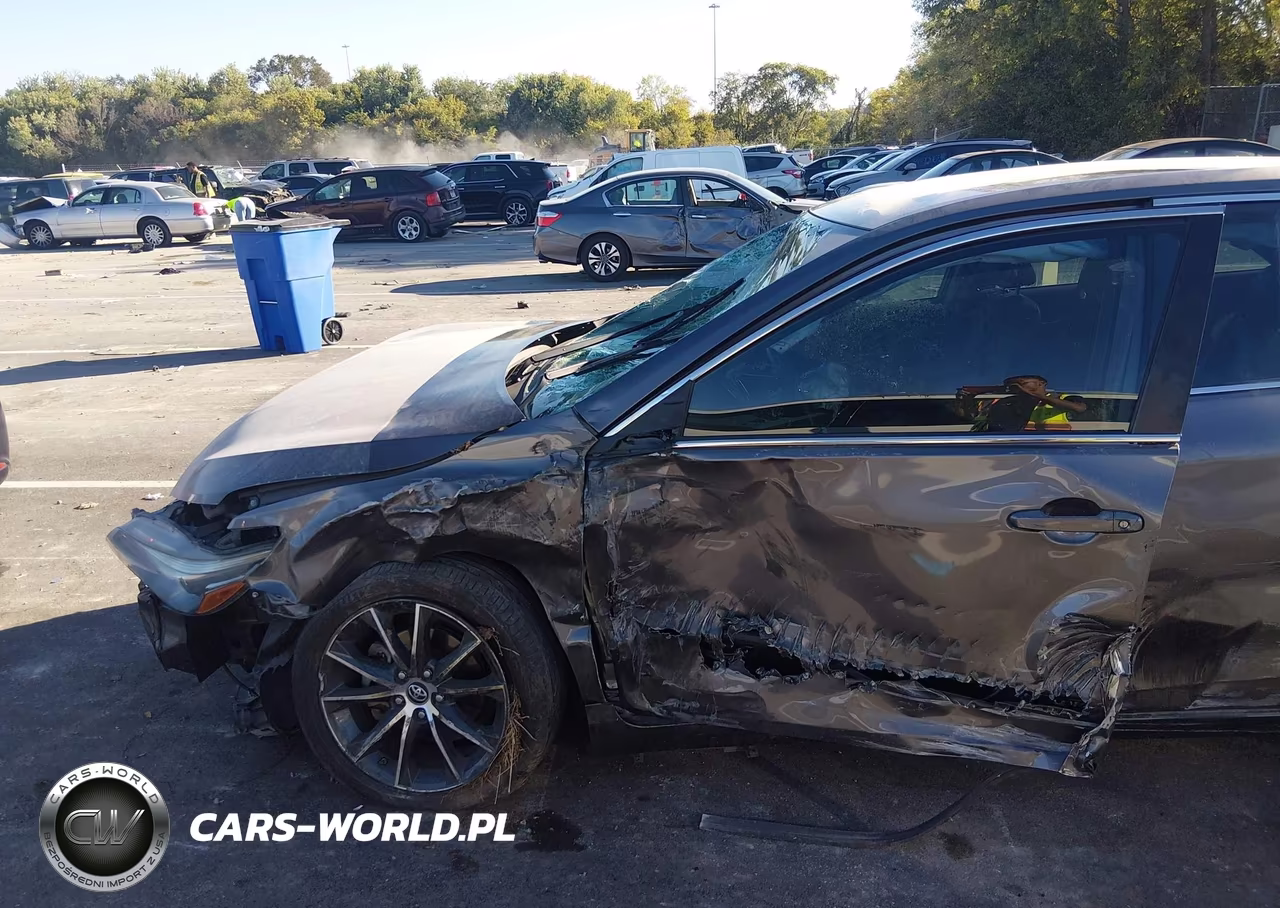 2017 Toyota Camry Xse VIN:4T1BF1FK9HU681331 - 6