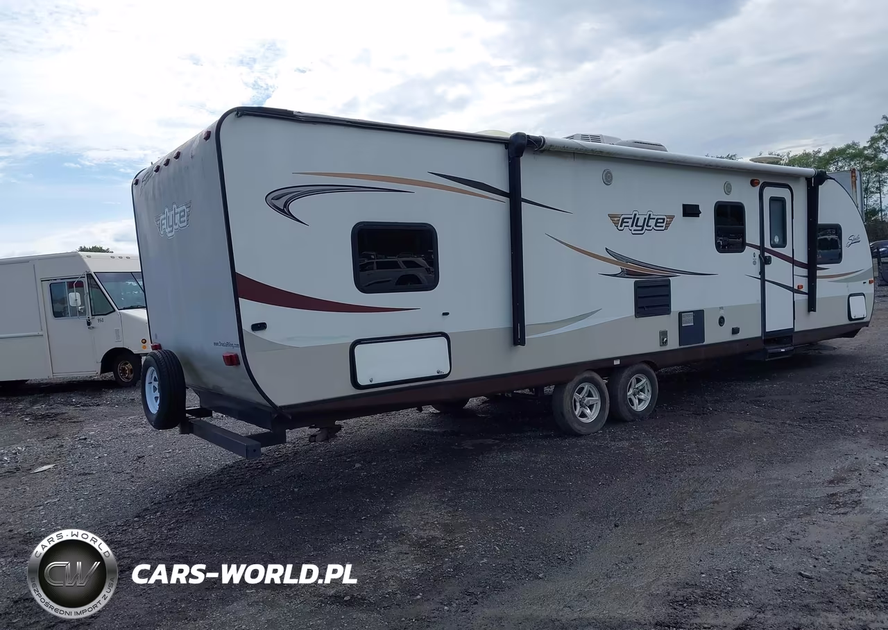 2015 Shasta Other VIN:5ZT2SYWB4FE005030 - 4