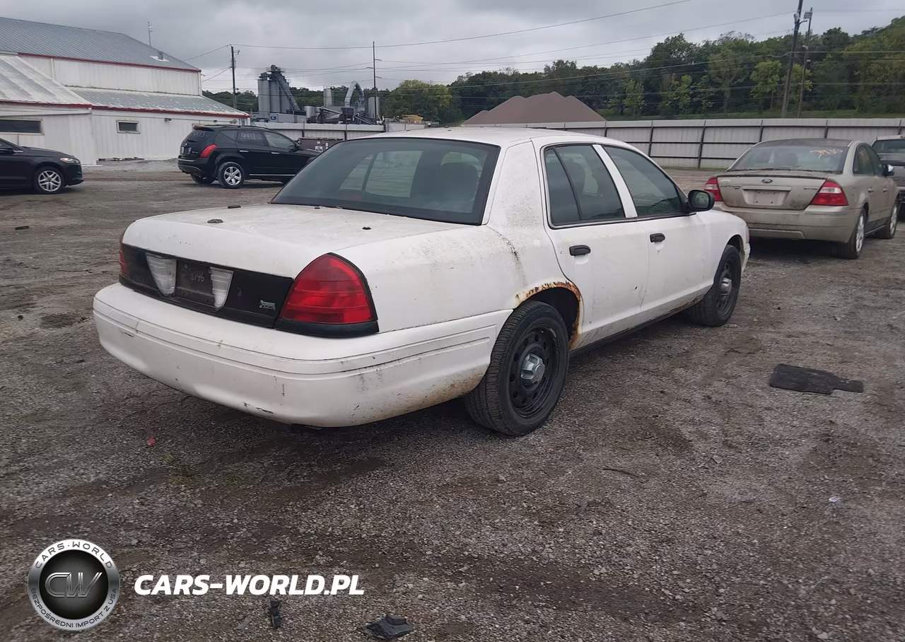 2011 Ford Crown Victoria Police Interceptor VIN:2FABP7BV1BX185790 - 4