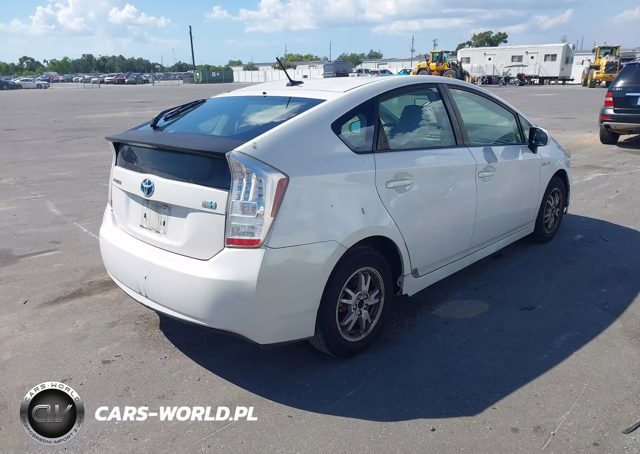 2010 Toyota Prius Iii VIN:JTDKN3DU0A0171969 - 4