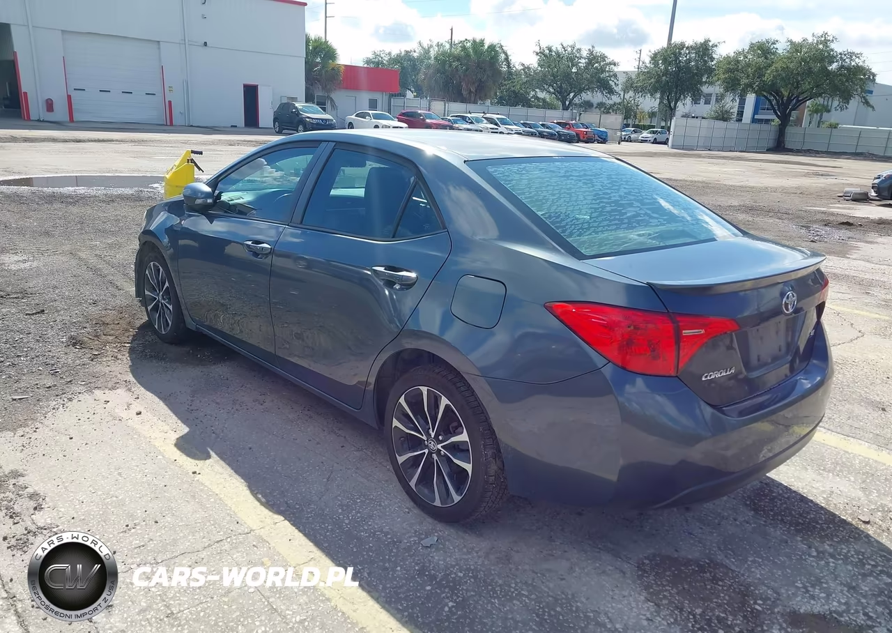 2019 Toyota Corolla Se VIN:5YFBURHEXKP933818 - 3