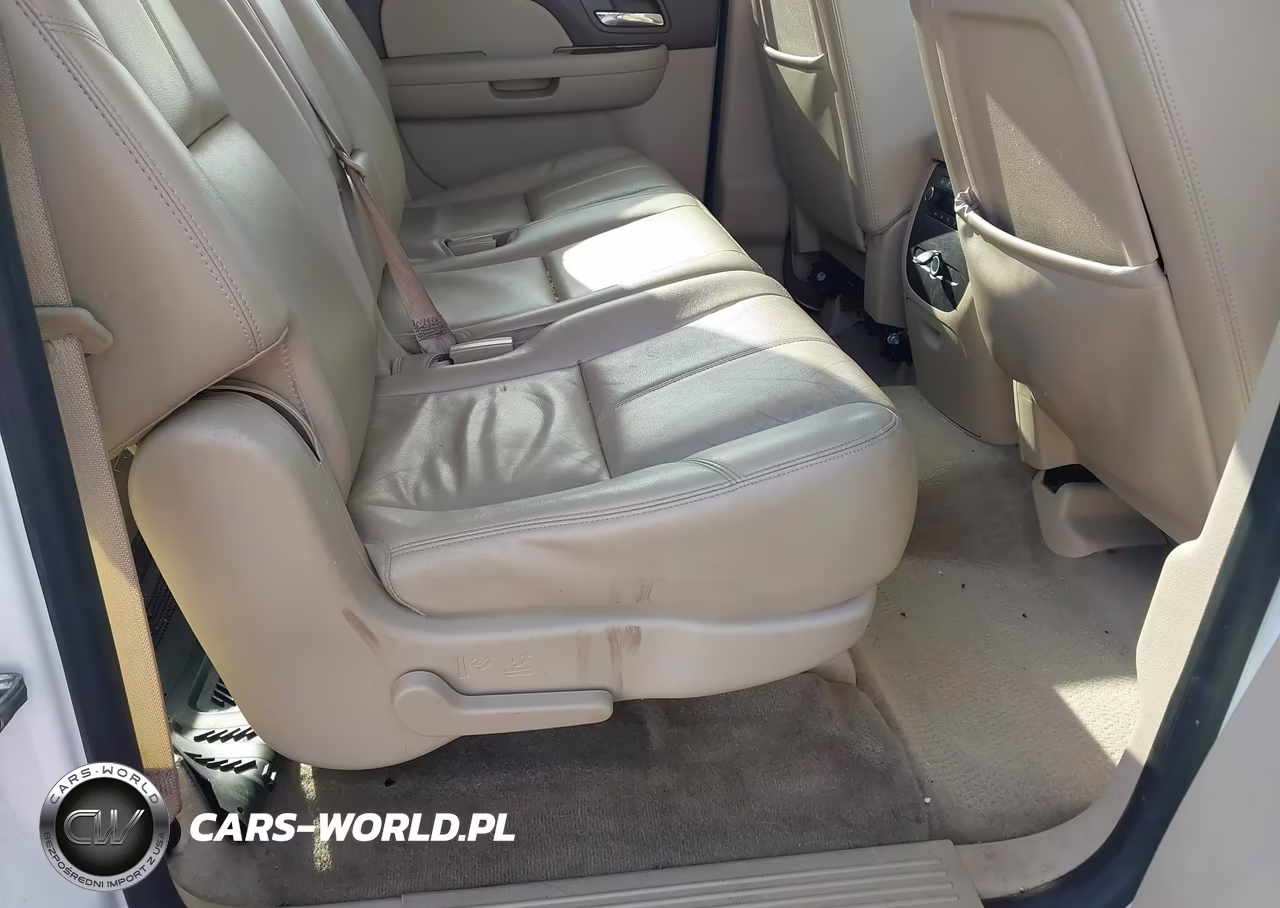 2013 Chevrolet Suburban 1500 Lt VIN:1GNSKJE70DR258574 - 8