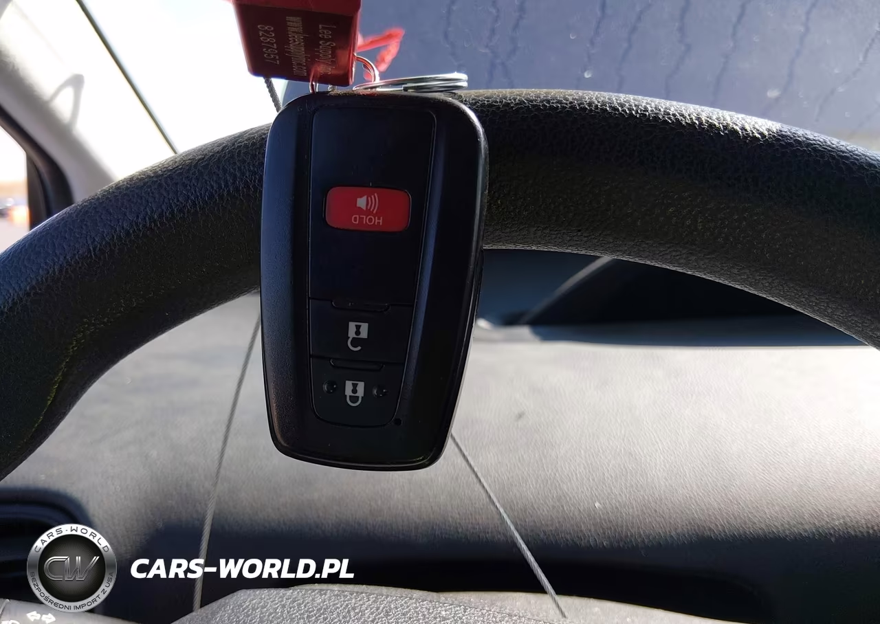 2016 Toyota Prius Two VIN:JTDKBRFU6G3526031 - 11