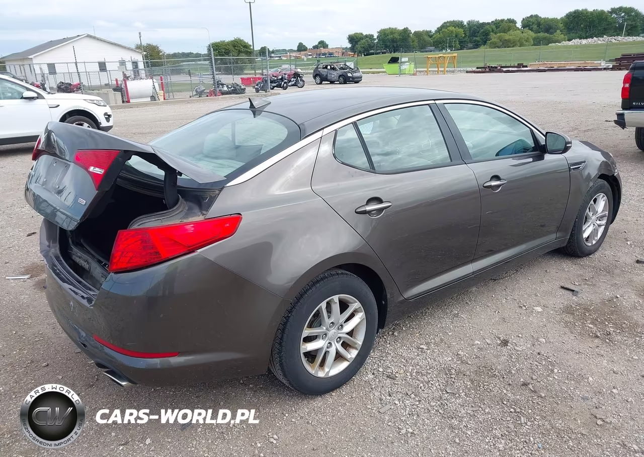 2013 Kia Optima Lx VIN:5XXGM4A78DG238351 - 4