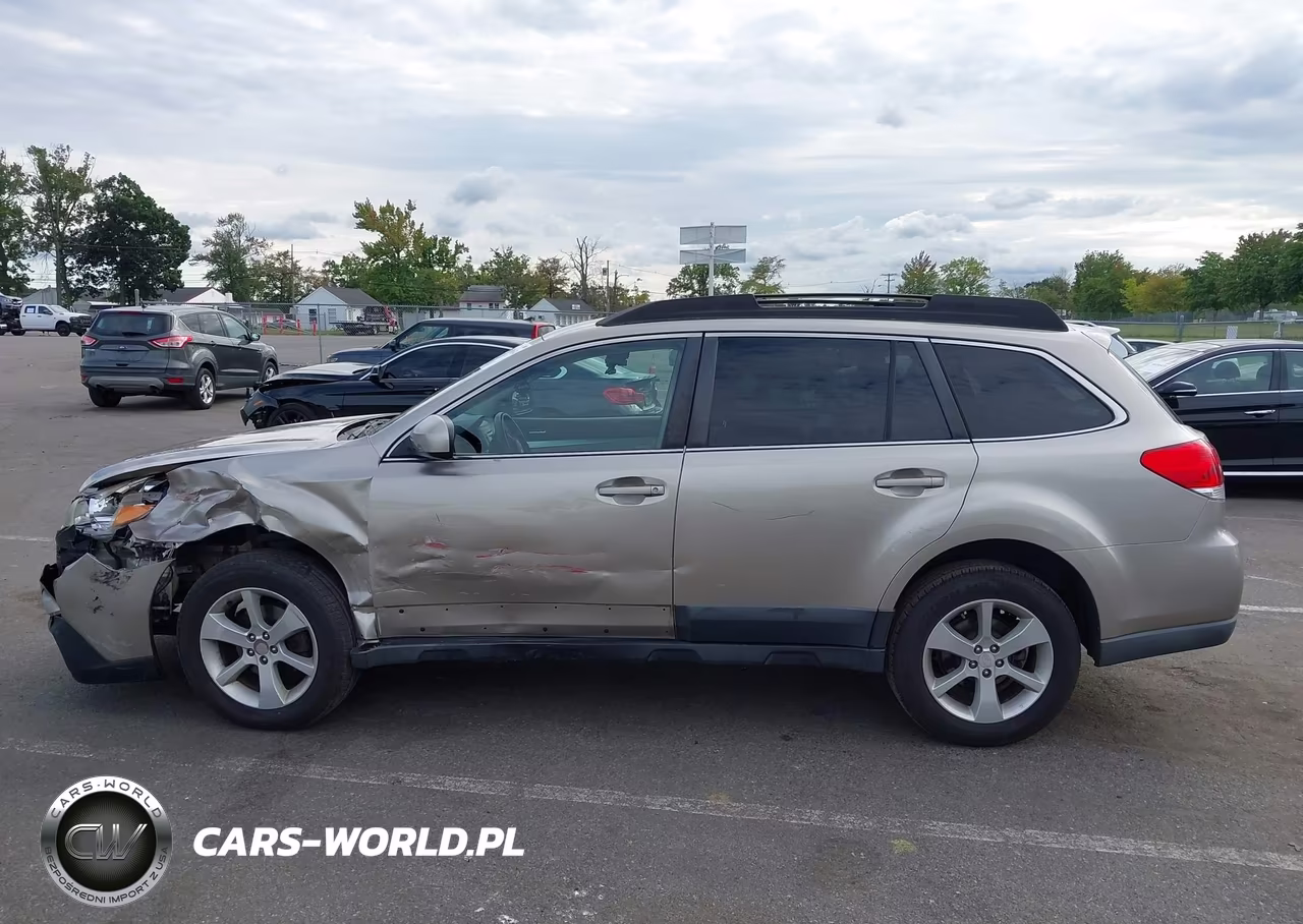 2014 Subaru Outback 2.5I Premium VIN:4S4BRBCC2E3206678 - 14
