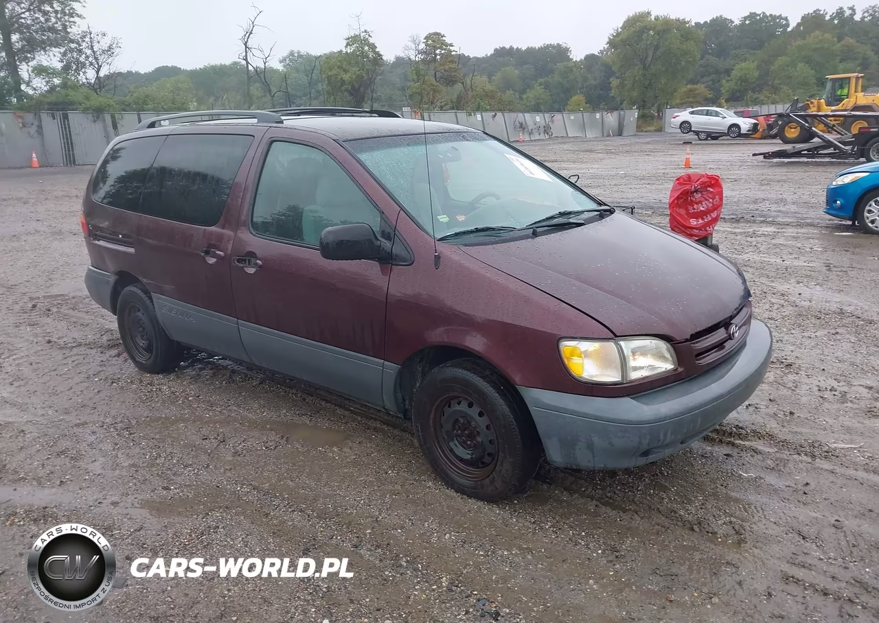 2000 Toyota Sienna Le