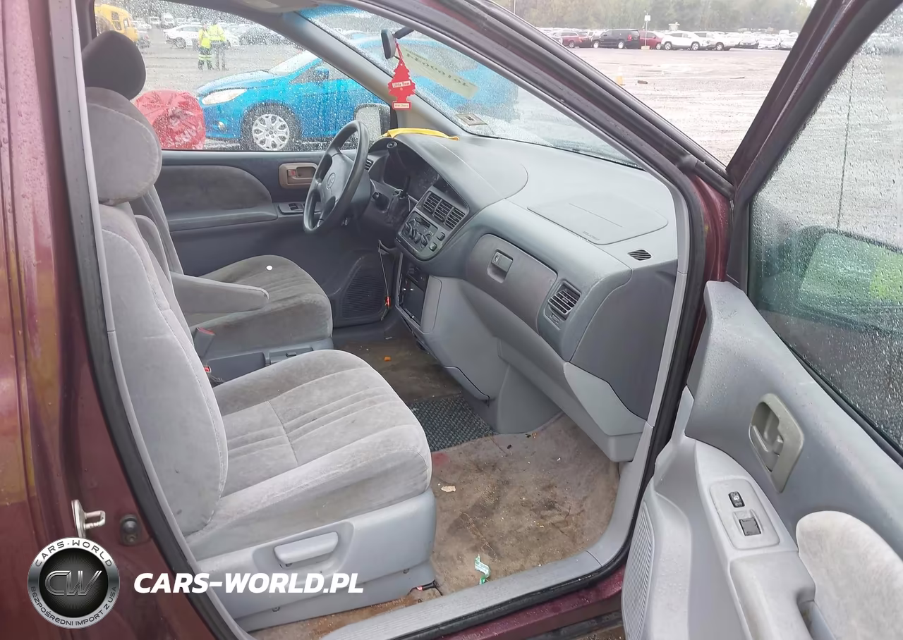 2000 Toyota Sienna Le VIN:4T3ZF13C0YU298994 - 5