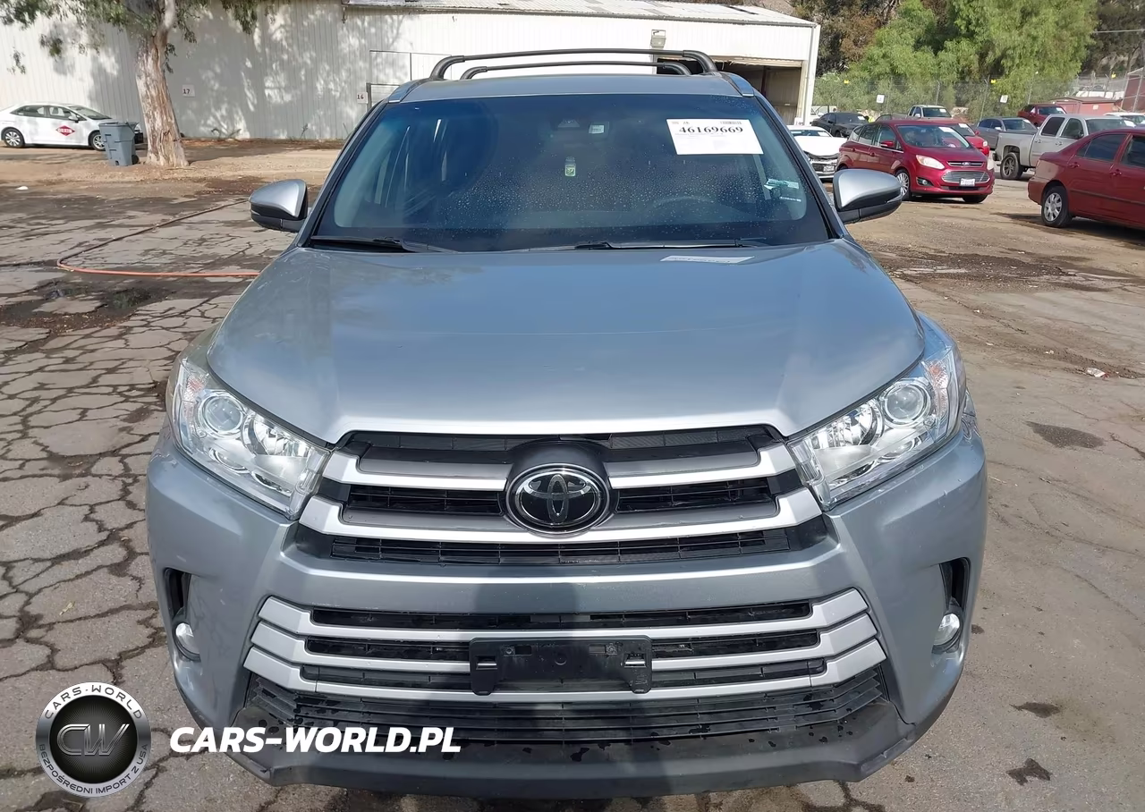 2019 Toyota Highlander Xle VIN:5TDKZRFH2KS555208 - 11