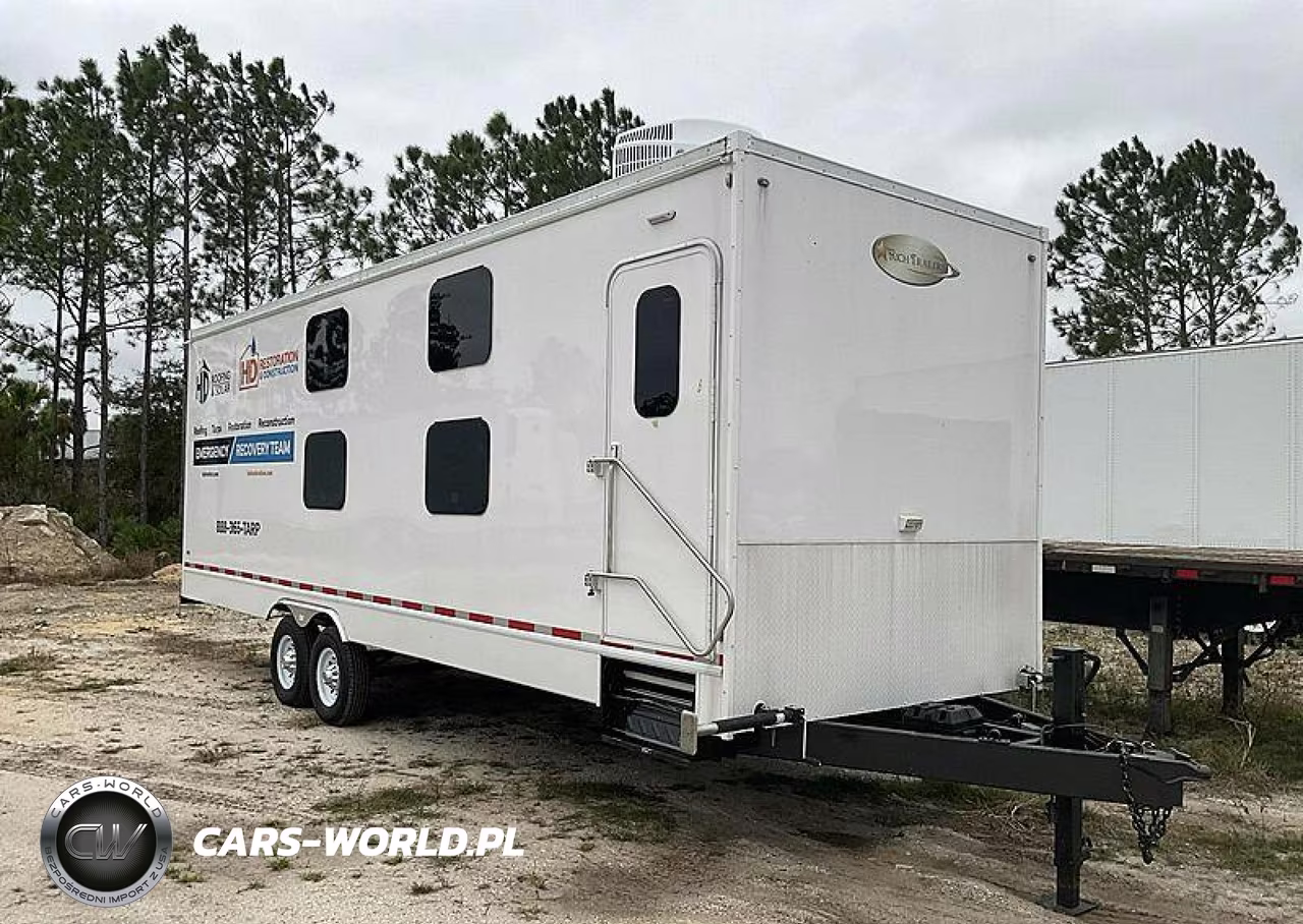 2025 Kuntry Kustom Specialty Travel Trailer – zdjęcie 1 z 17