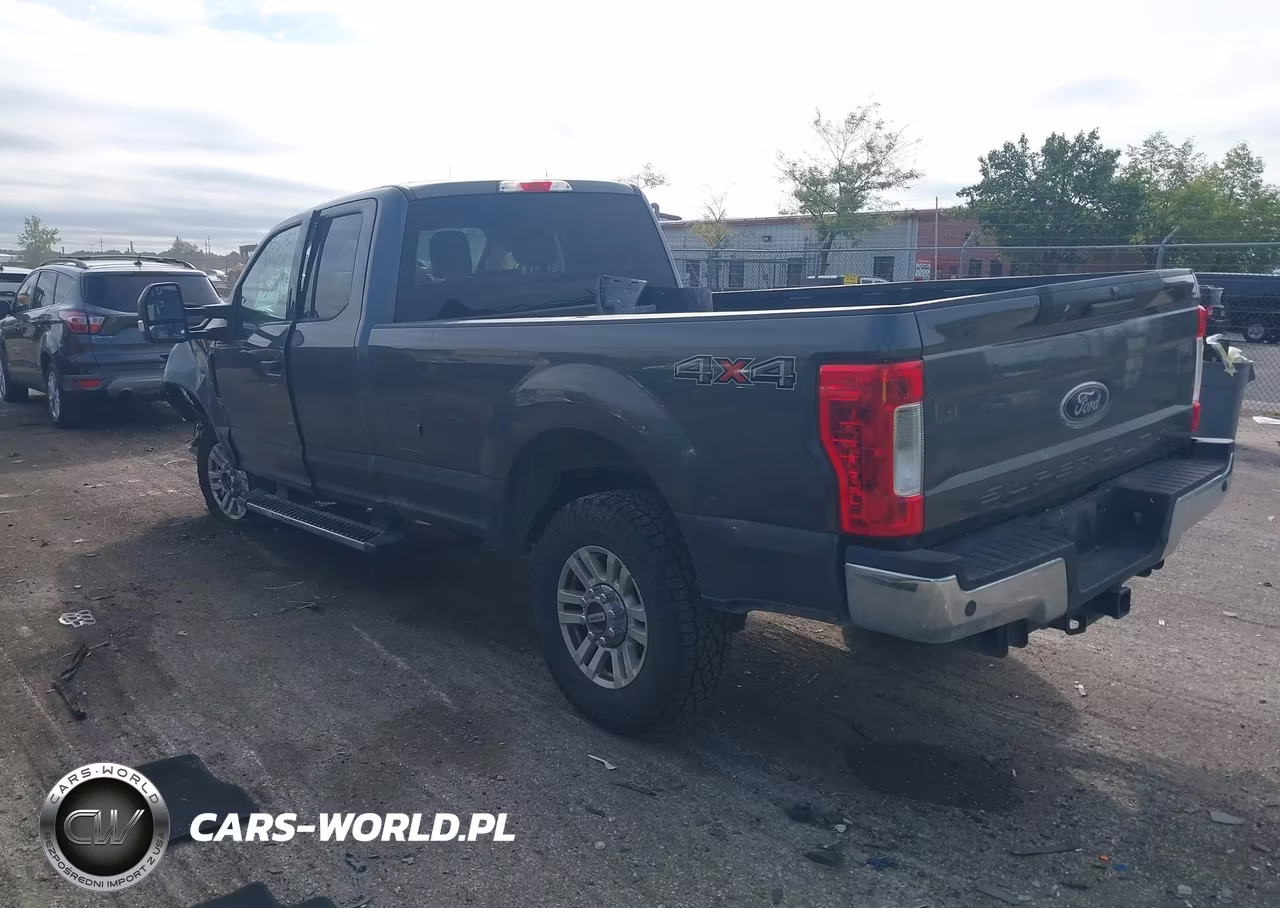 2019 Ford F-250 Xlt VIN:1FT7X2B63KED24718 - 3