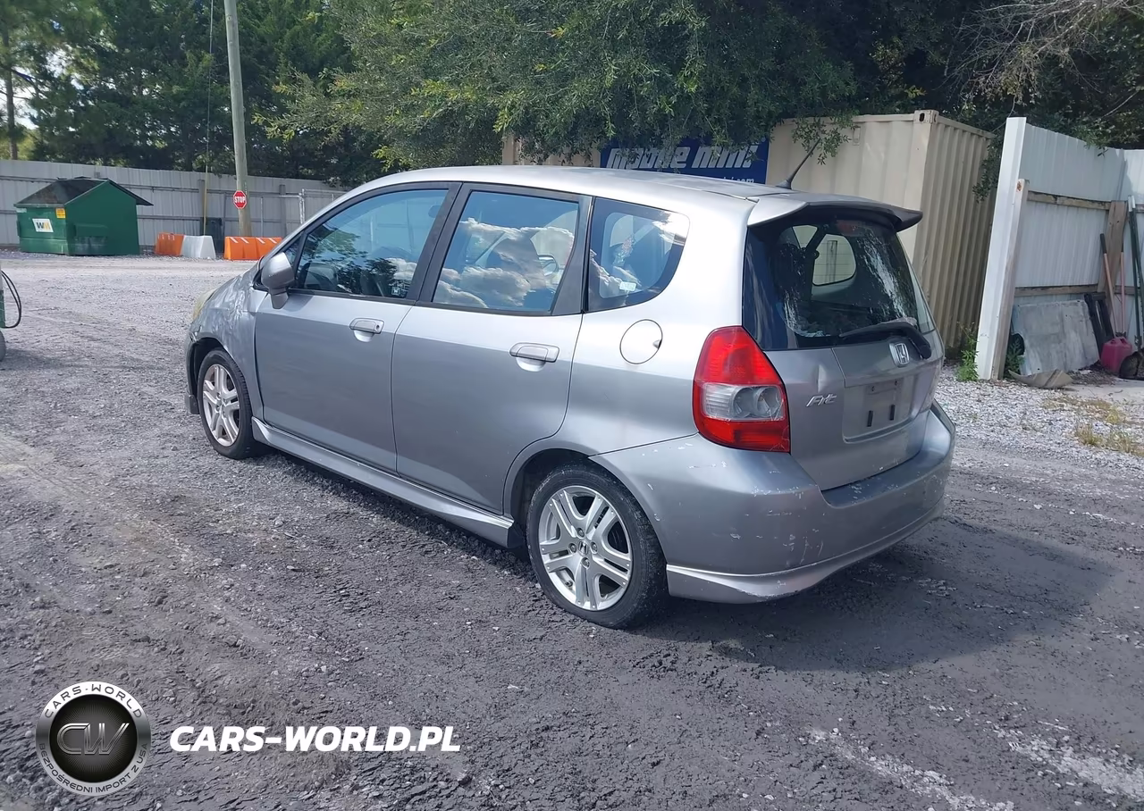 2008 Honda Fit Sport VIN:JHMGD38638S012302 - 3