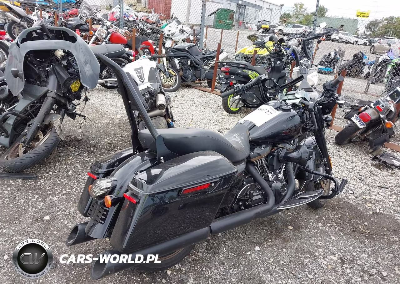2022 Harley-Davidson Flhxst VIN:1HD1ABL14NB608034 - 4