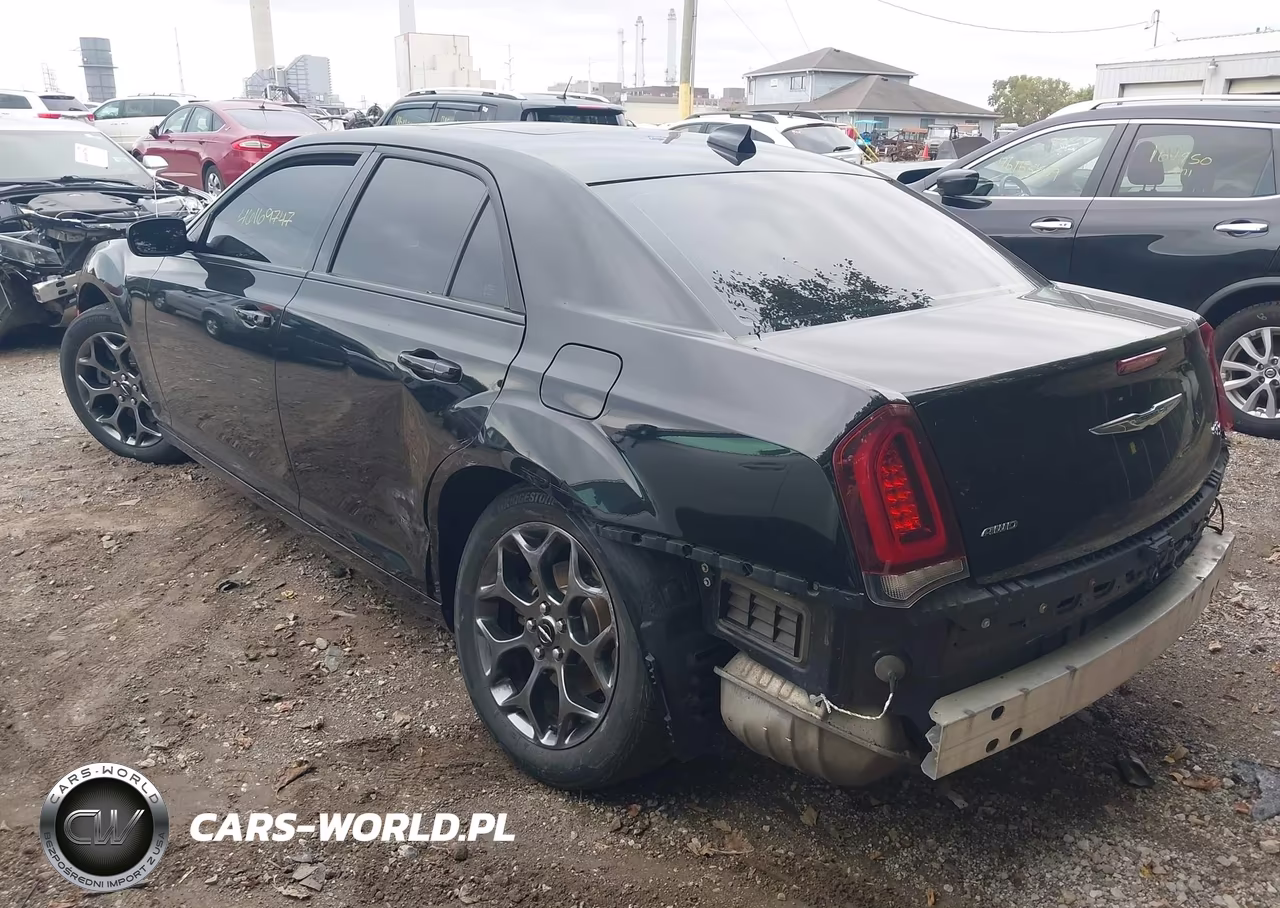 2016 Chrysler 300 300S VIN:2C3CCAGG2GH329449 - 3