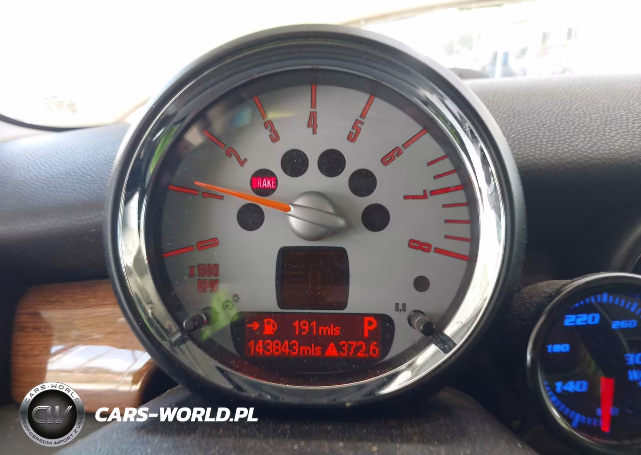 2009 Mini Cooper VIN:WMWMF33559TW76493 - 7