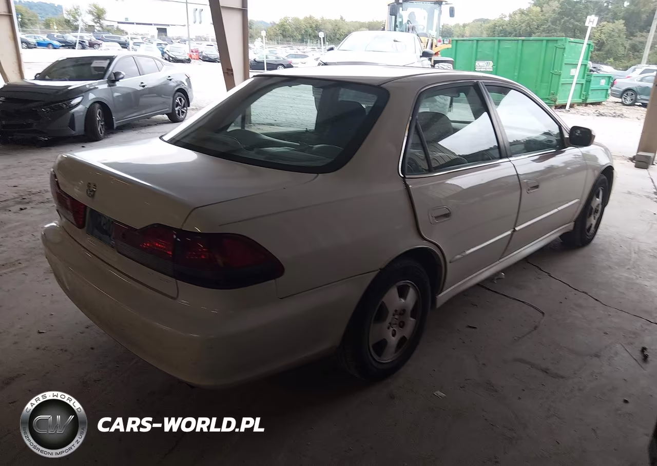 2001 Honda Accord 3.0 Ex VIN:1HGCG16581A007664 - 4