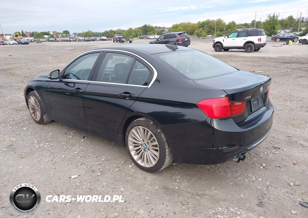 2013 BMW 328I xDrive VIN:WBA3B3G56DNR79555 - 3