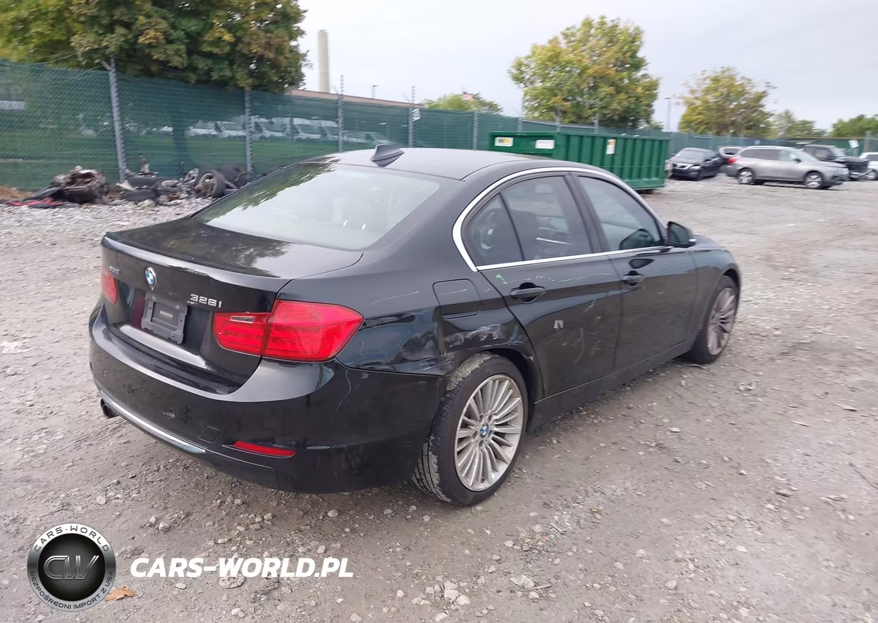 2013 BMW 328I xDrive VIN:WBA3B3G56DNR79555 - 4