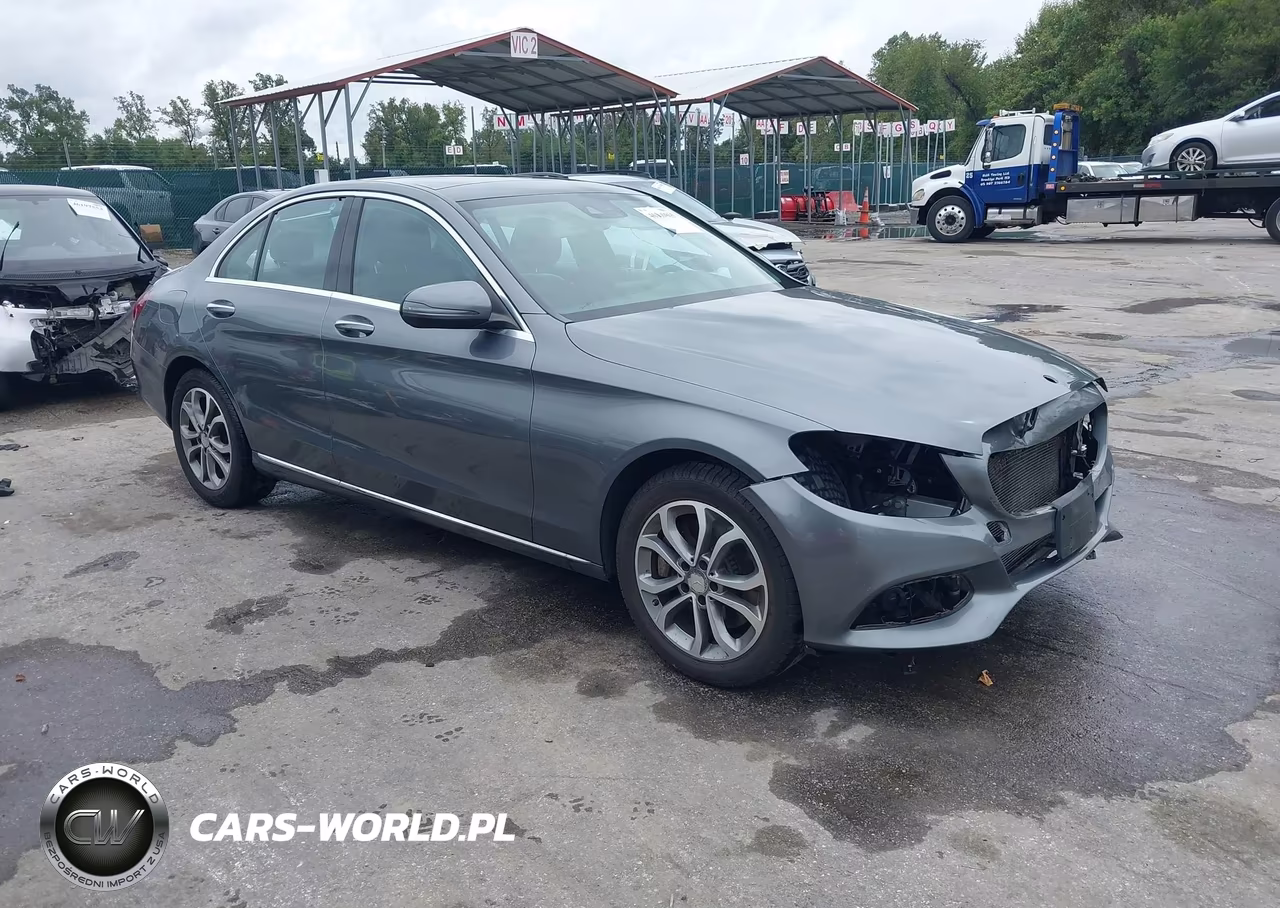 2017 Mercedes-Benz C 300 4Matic – zdjęcie 1 z 19