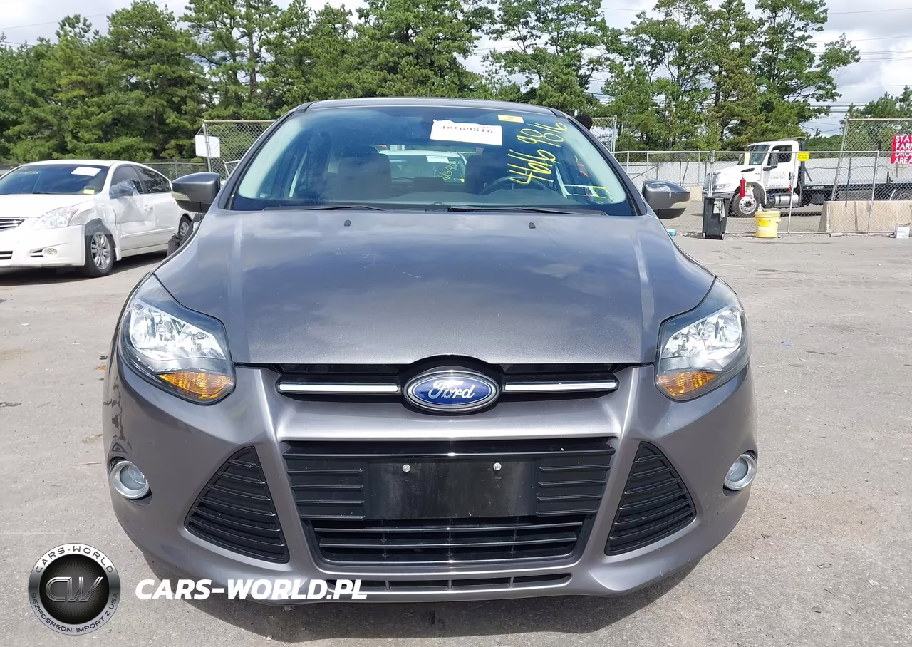 2012 Ford Focus Titanium VIN:1FAHP3N28CL460395 - 12