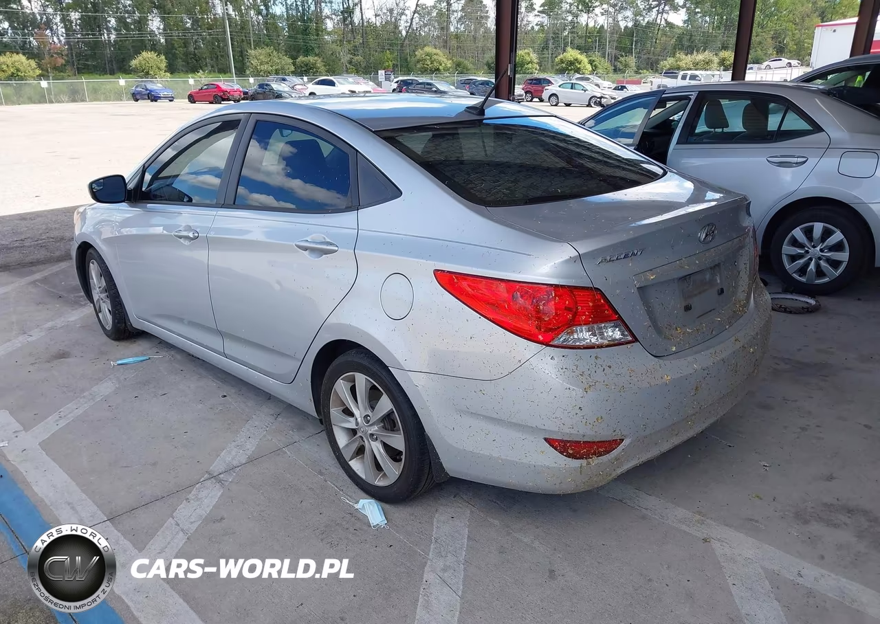 2014 Hyundai Accent Gls VIN:KMHCU4AE8EU620030 - 3