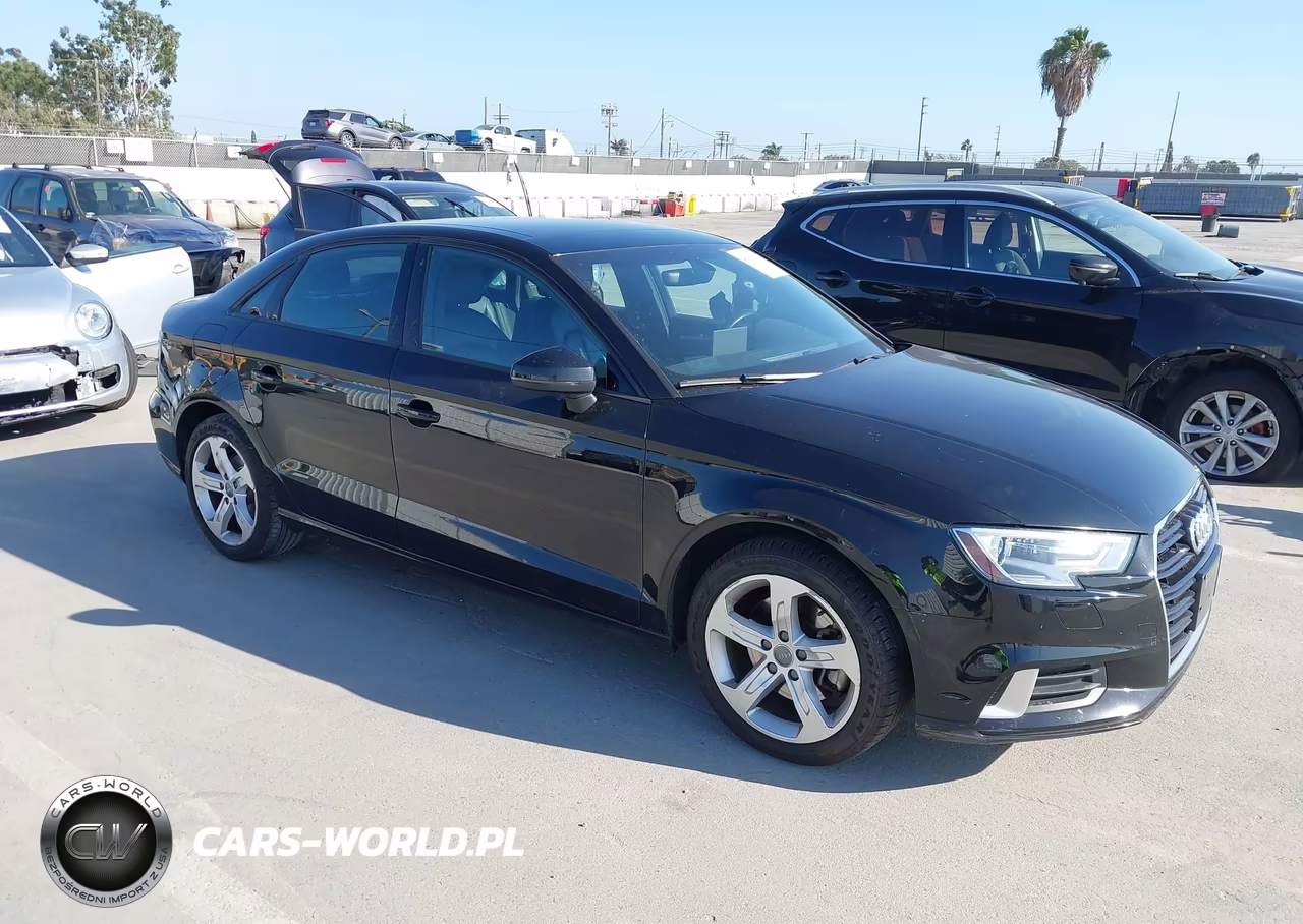2017 Audi A3 2.0T Premium VIN:WAUAUGFF7H1056906 - 1