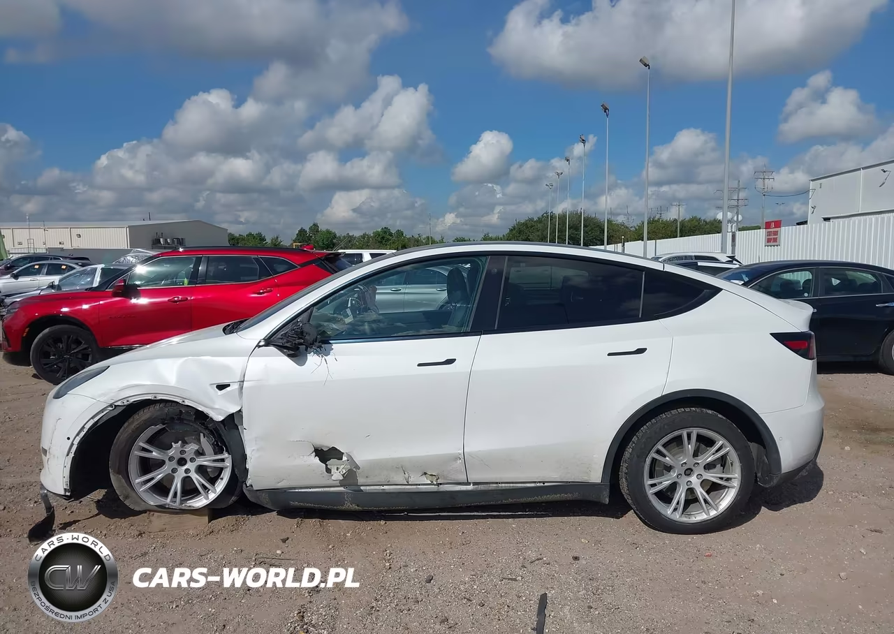 2021 Tesla Model Y Long Range Dual Motor All-Wheel Drive VIN:5YJYGAEE2MF211555 - 15