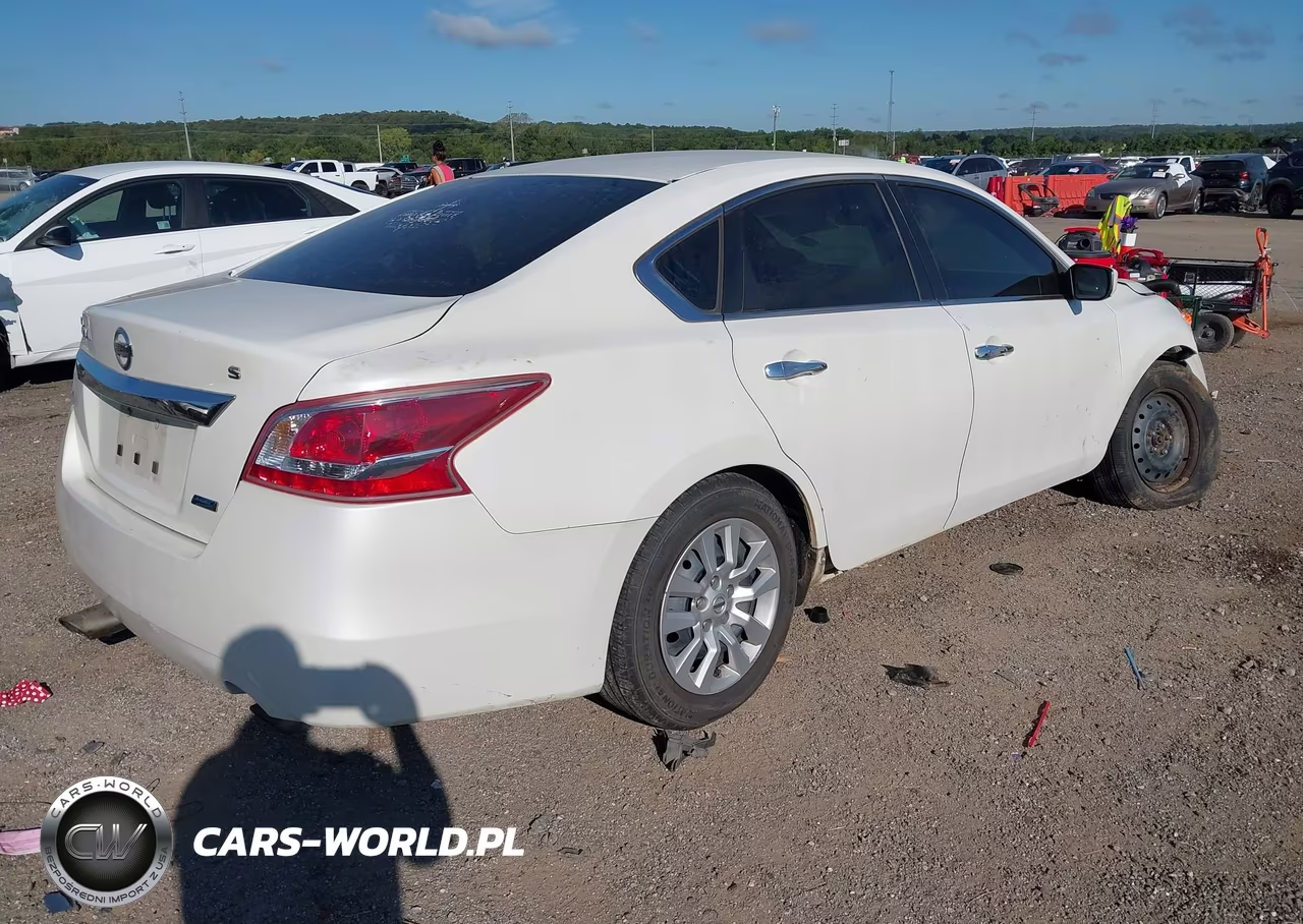 2013 Nissan Altima 2.5 S VIN:1N4AL3AP8DC127646 - 4