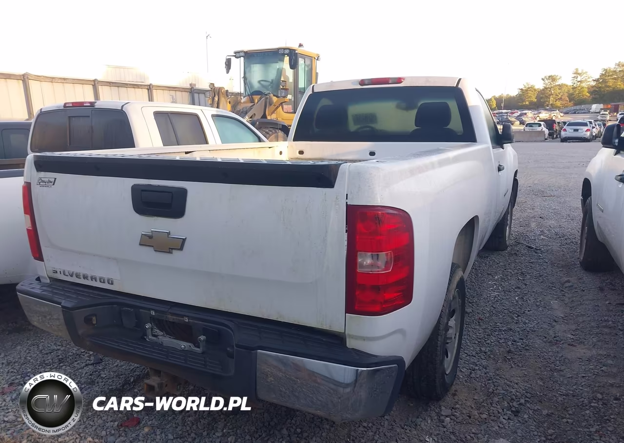 2008 Chevrolet Silverado 1500 Work Truck VIN:1GCEC14C38E180984 - 4