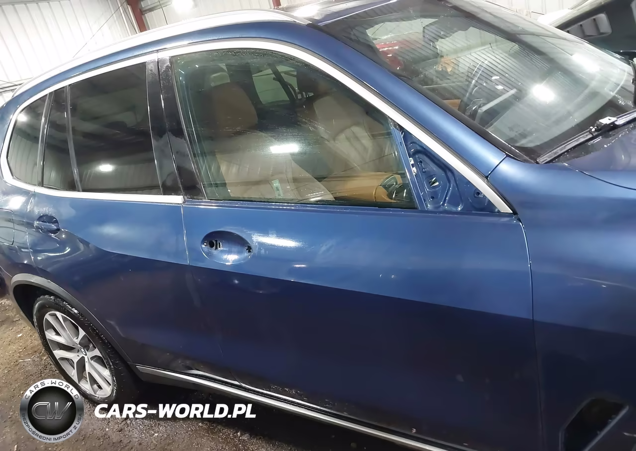 2019 BMW X5 xDrive50I VIN:5UXJU2C58KLN67648 - 14