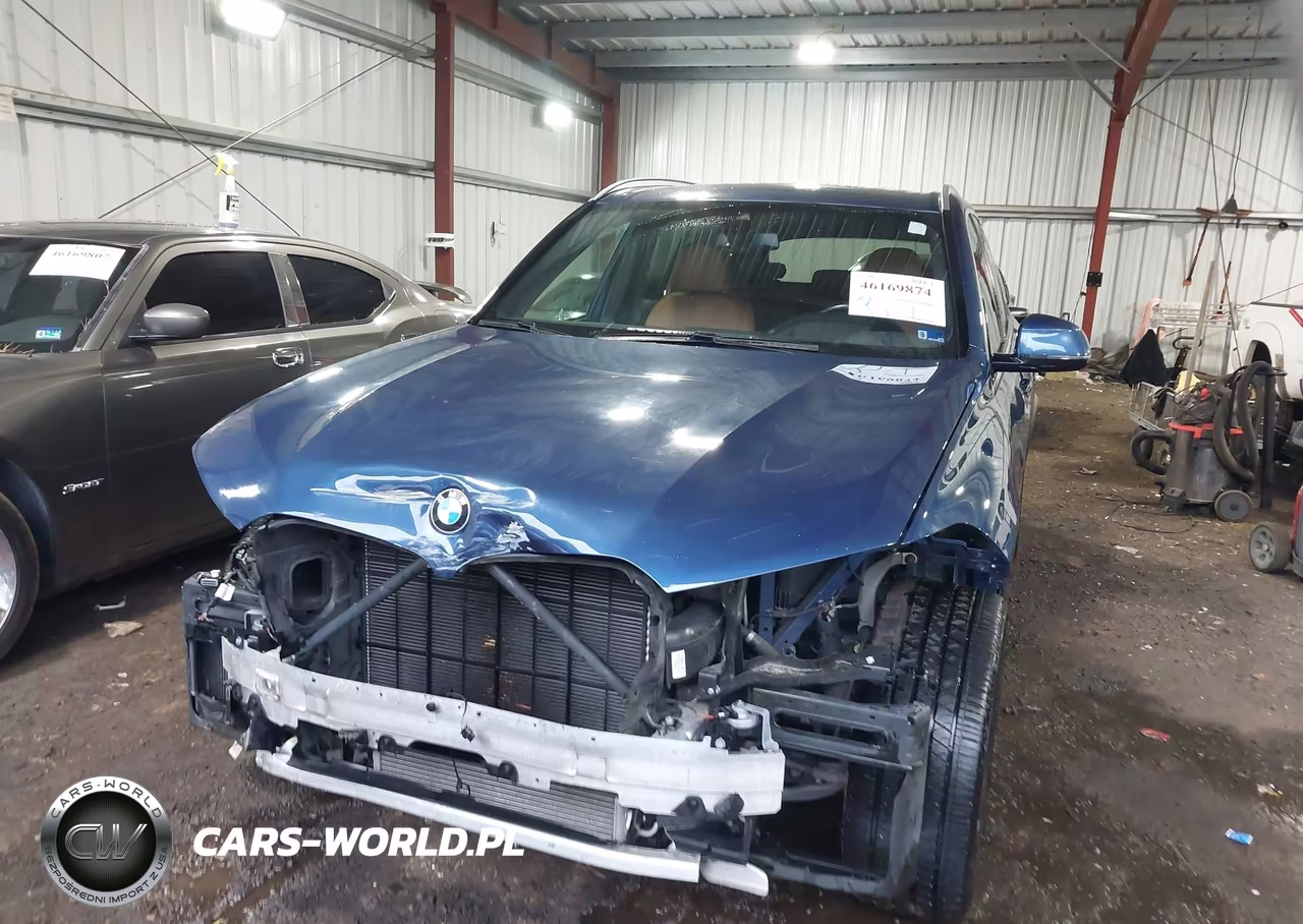 2019 BMW X5 xDrive50I VIN:5UXJU2C58KLN67648 - 6