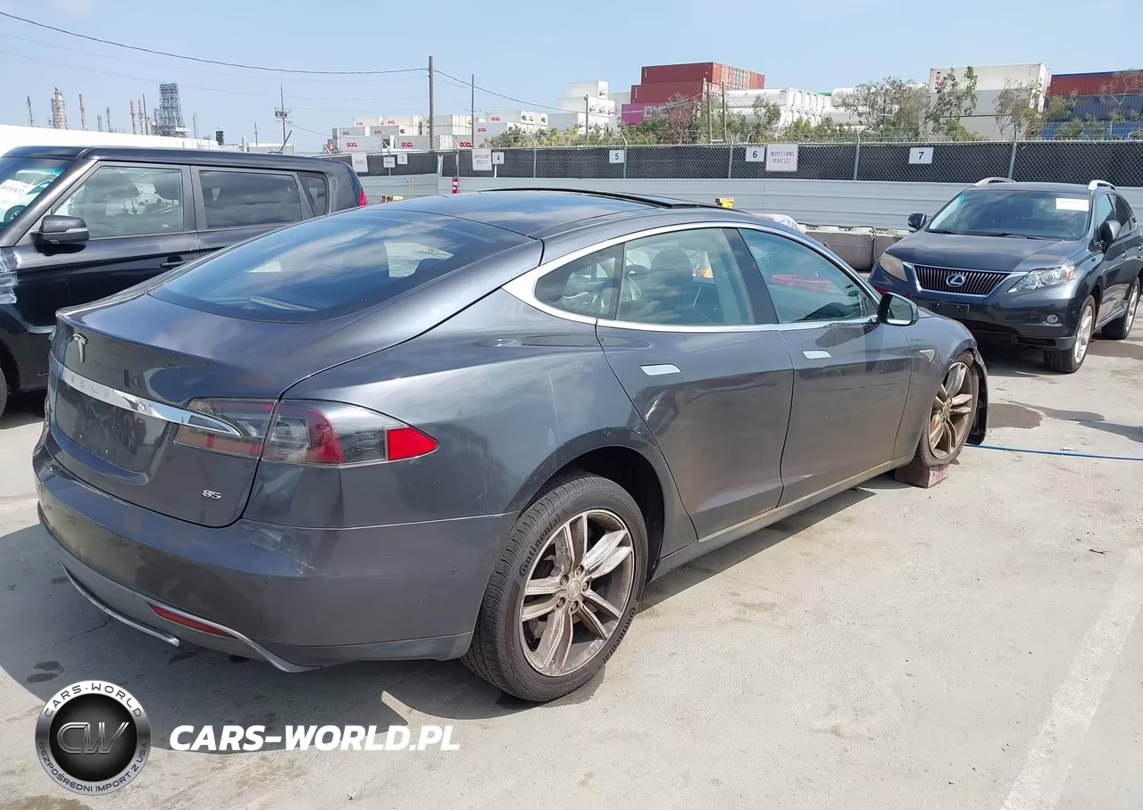 2014 Tesla Model S P85 VIN:5YJSA1H17EFP65059 - 4