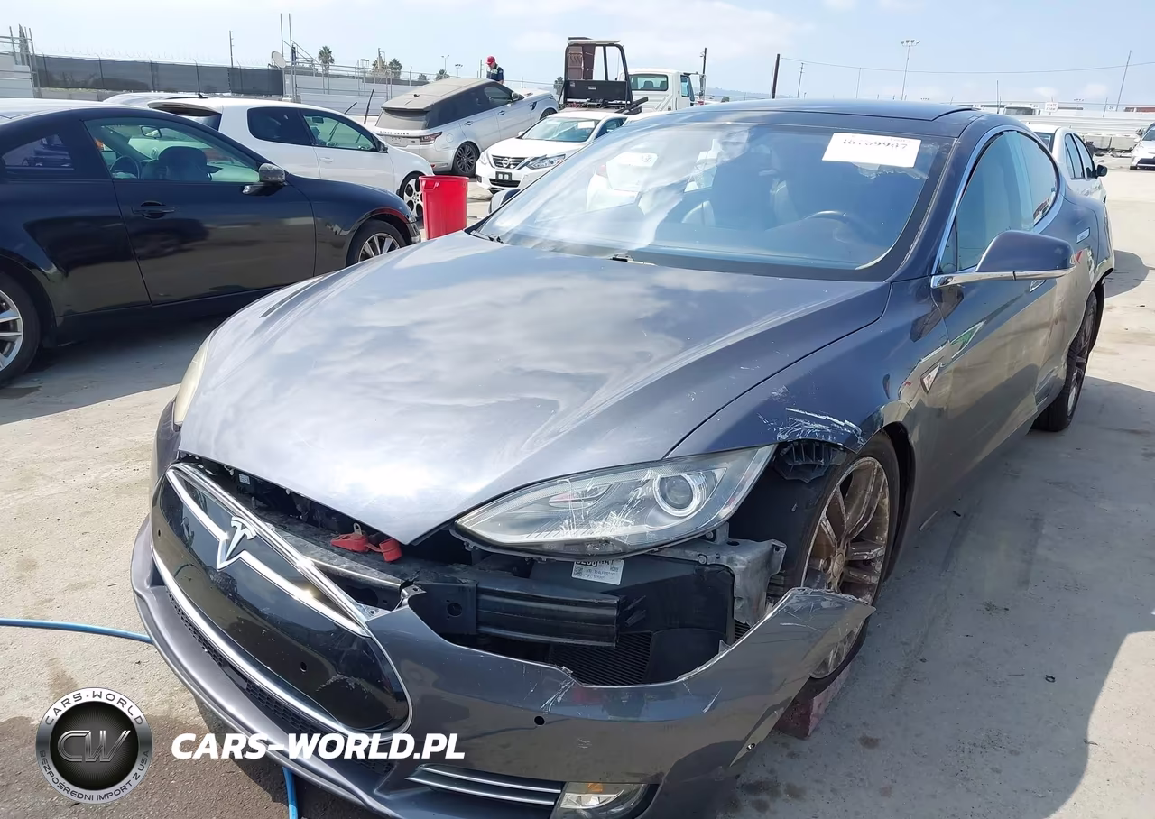 2014 Tesla Model S P85 VIN:5YJSA1H17EFP65059 - 6