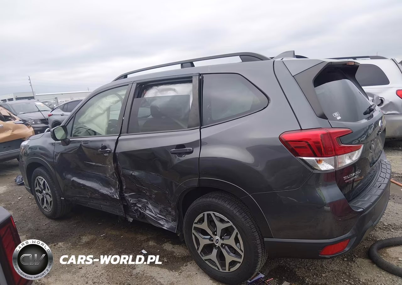 2020 Subaru Forester Premium VIN:JF2SKAJC9LH565274 - 14