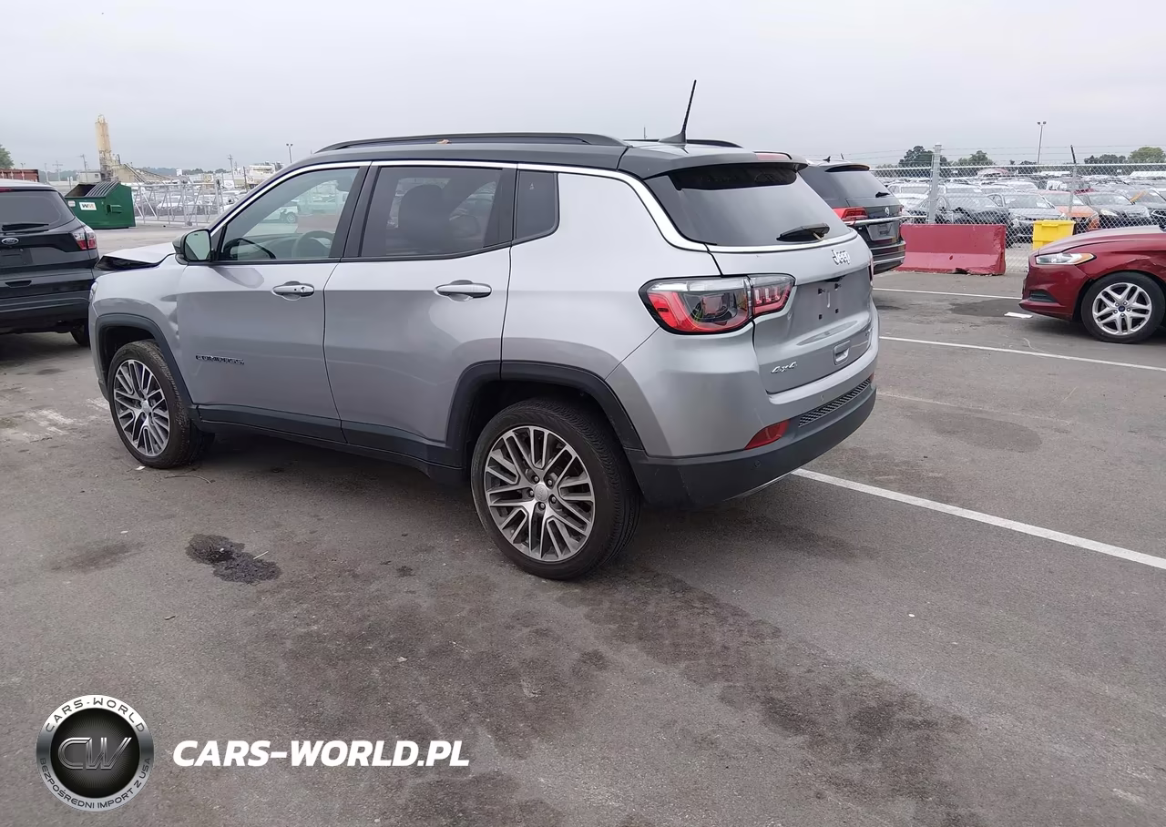 2023 Jeep Compass Limited 4X4 VIN:3C4NJDCNXPT533407 - 3