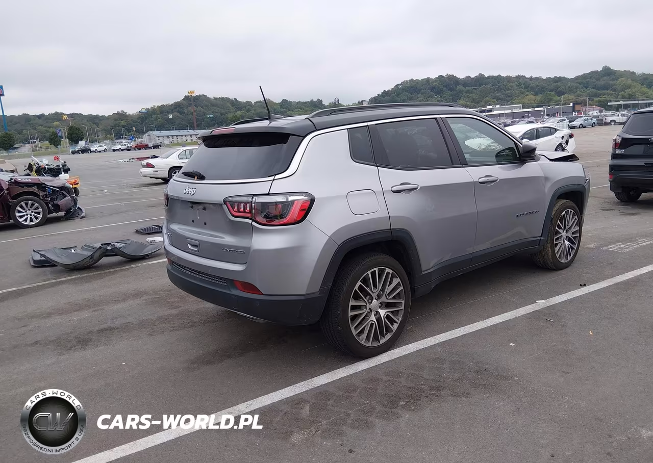 2023 Jeep Compass Limited 4X4 VIN:3C4NJDCNXPT533407 - 4