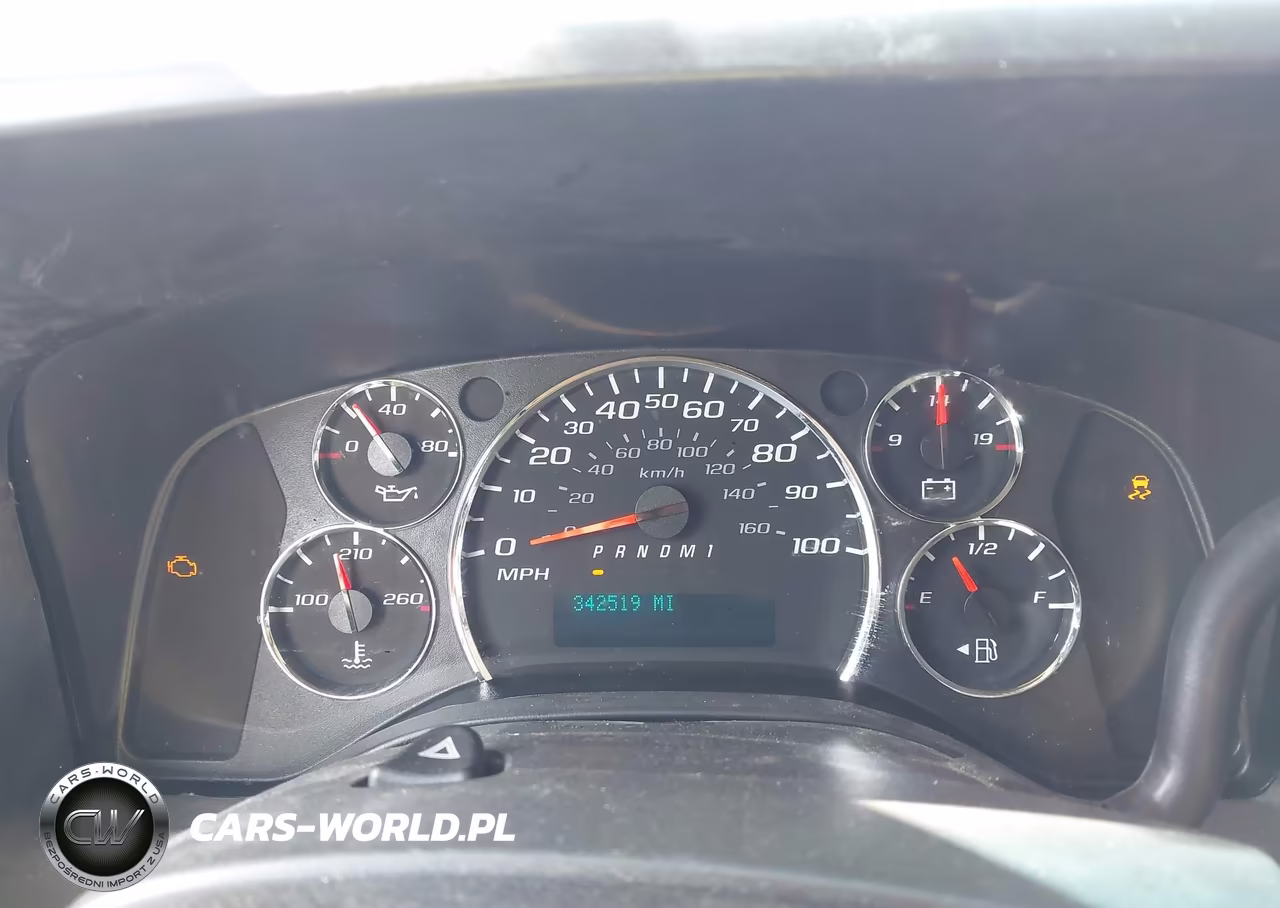 2015 Chevrolet Express 2500 Work Van VIN:1GCWGFCF2F1245670 - 7