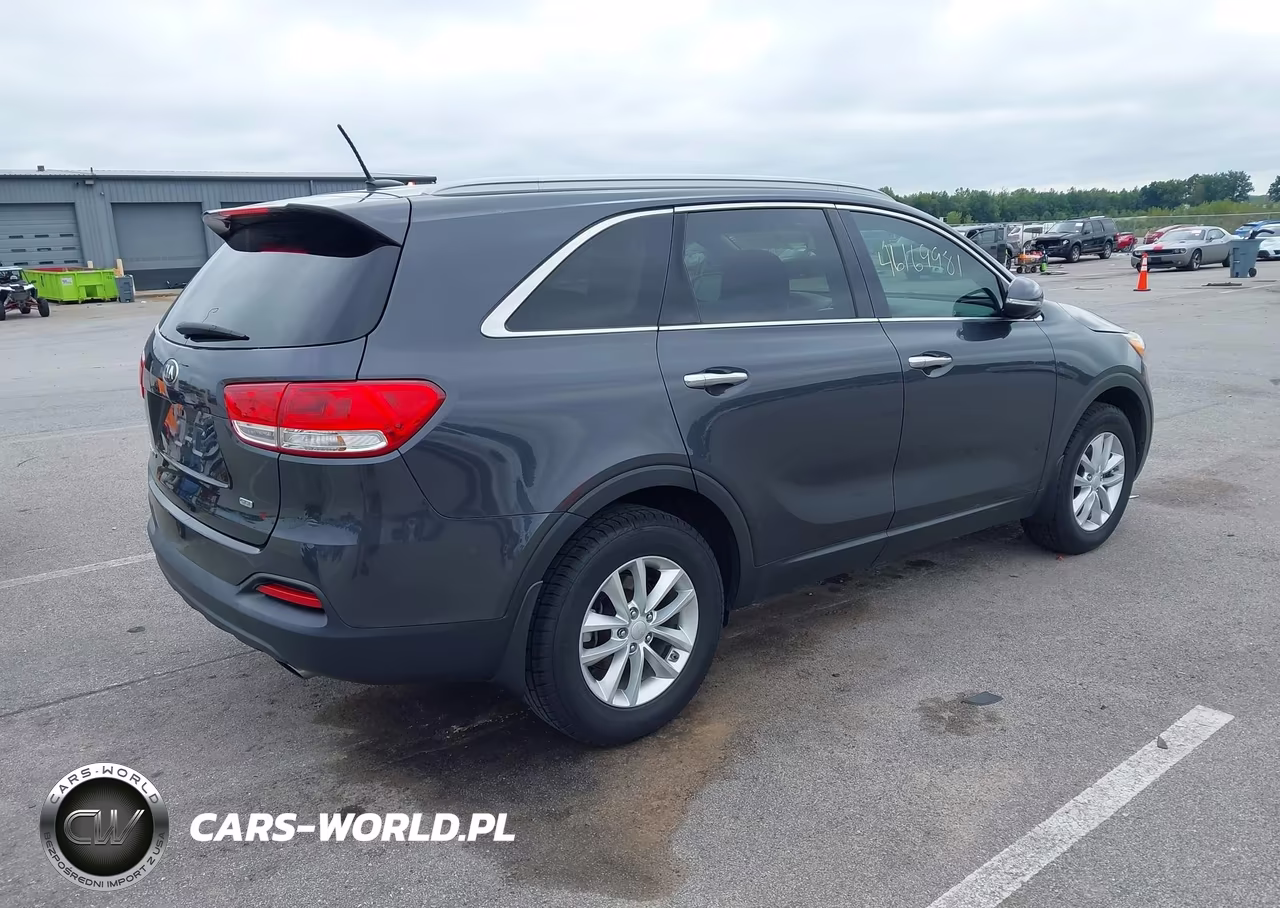 2017 Kia Sorento 2.4L Lx VIN:5XYPG4A31HG221106 - 4