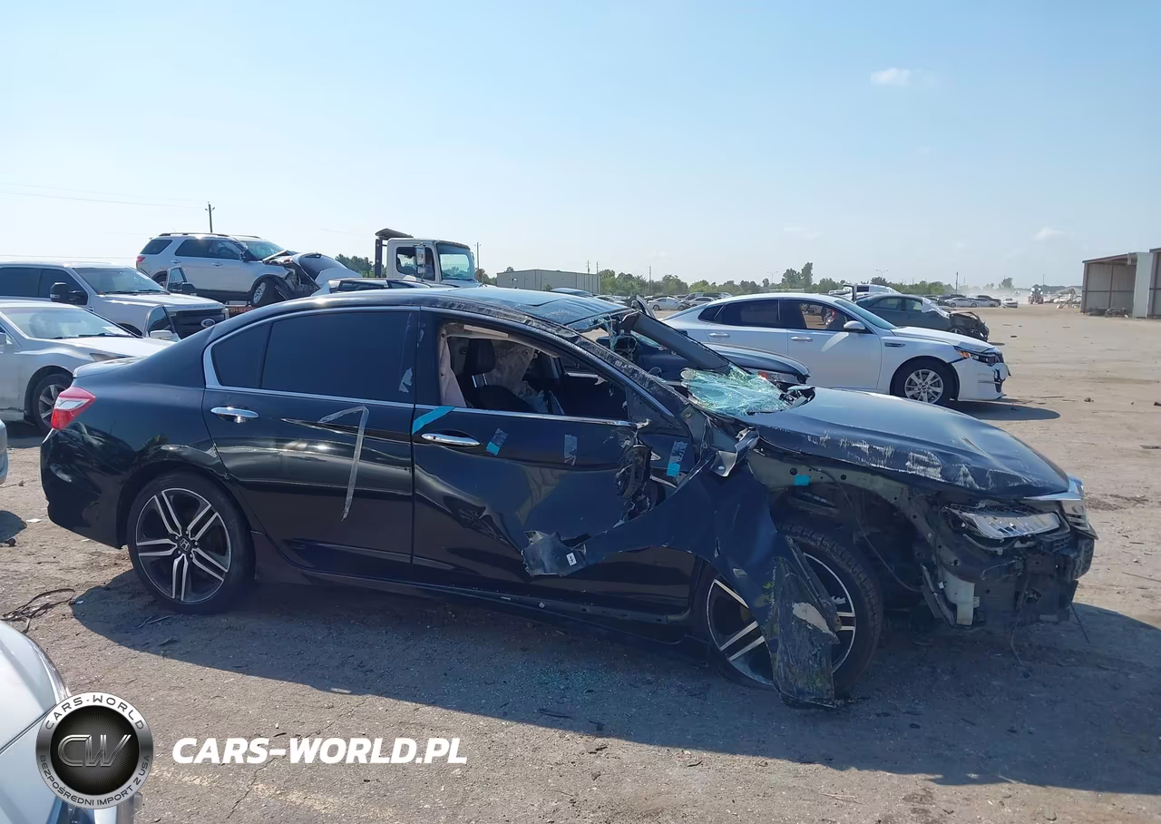2016 Honda Accord Touring VIN:1HGCR3F92GA017267 - 12