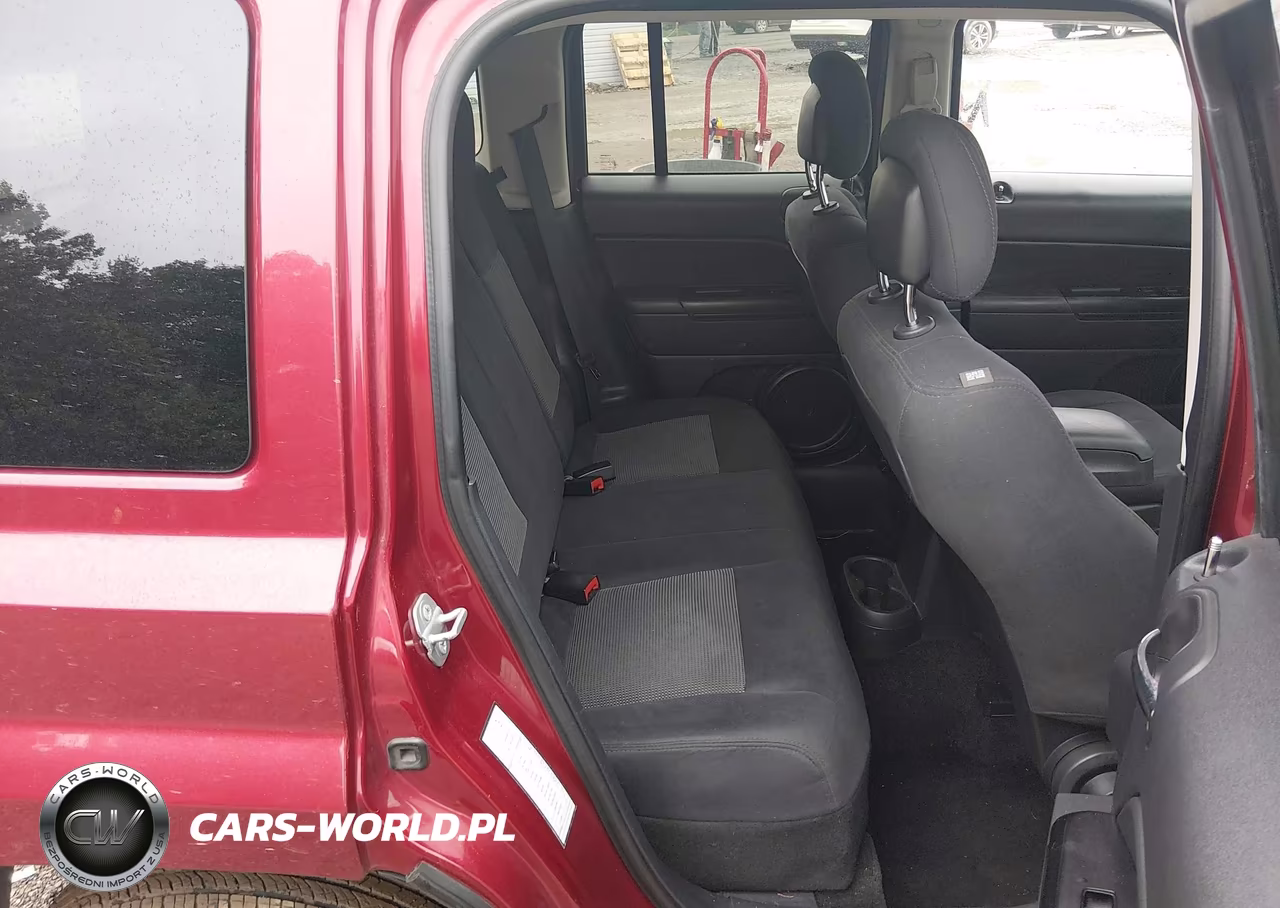 2015 Jeep Patriot Sport VIN:1C4NJPBA3FD143639 - 8