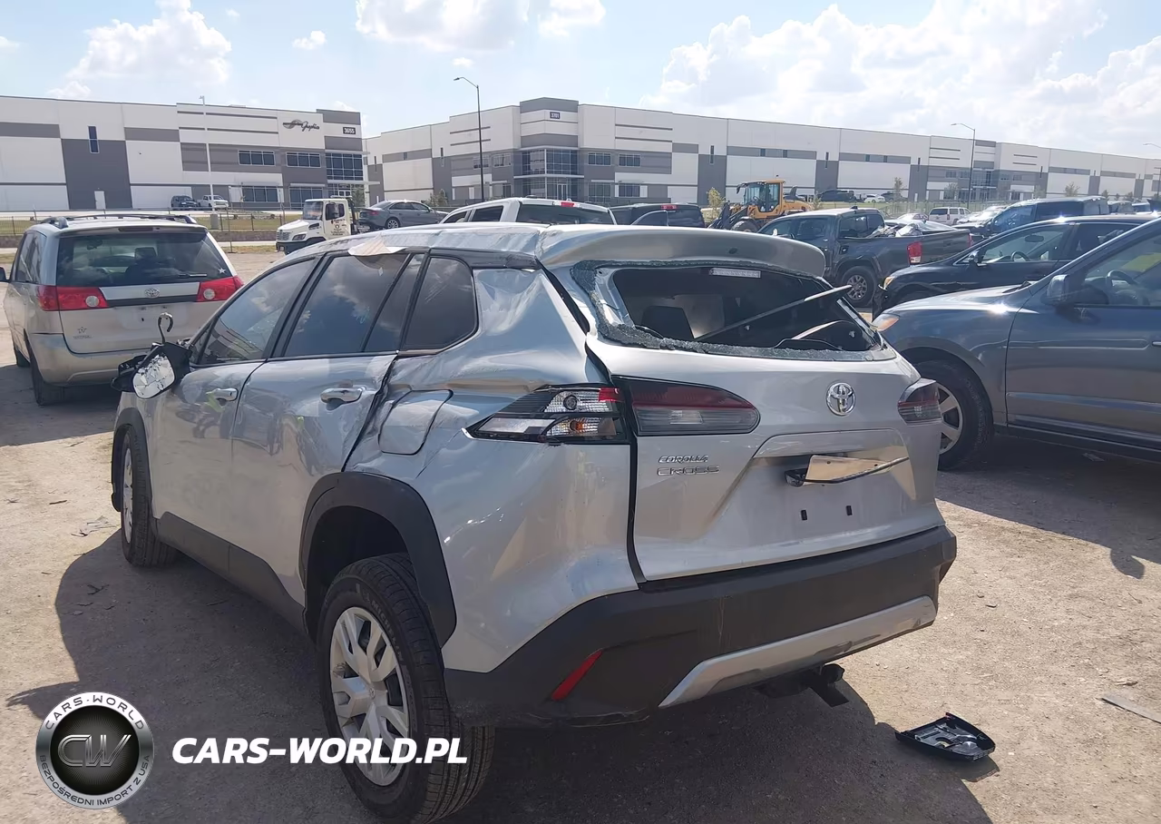 2026 Toyota Corolla Cross L VIN:7MUAAAAG7TV194701 - 3
