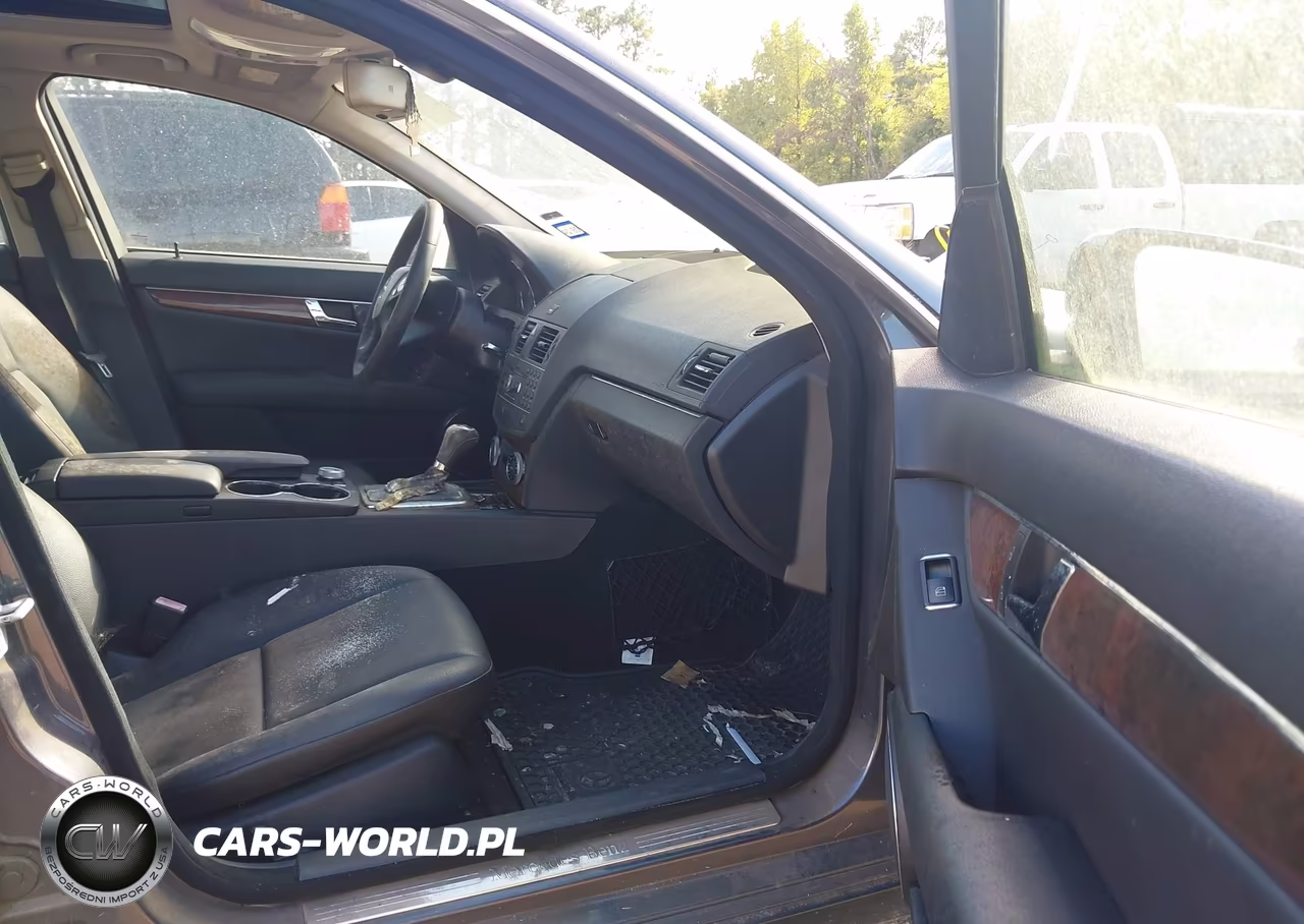 2011 Mercedes-Benz C 300 Luxury 4Matic-Sport 4Matic VIN:WDDGF8BB0BR143786 - 5