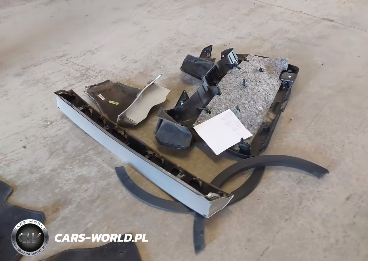 2017 Ford Escape S VIN:1FMCU0F7XHUB95420 - 12