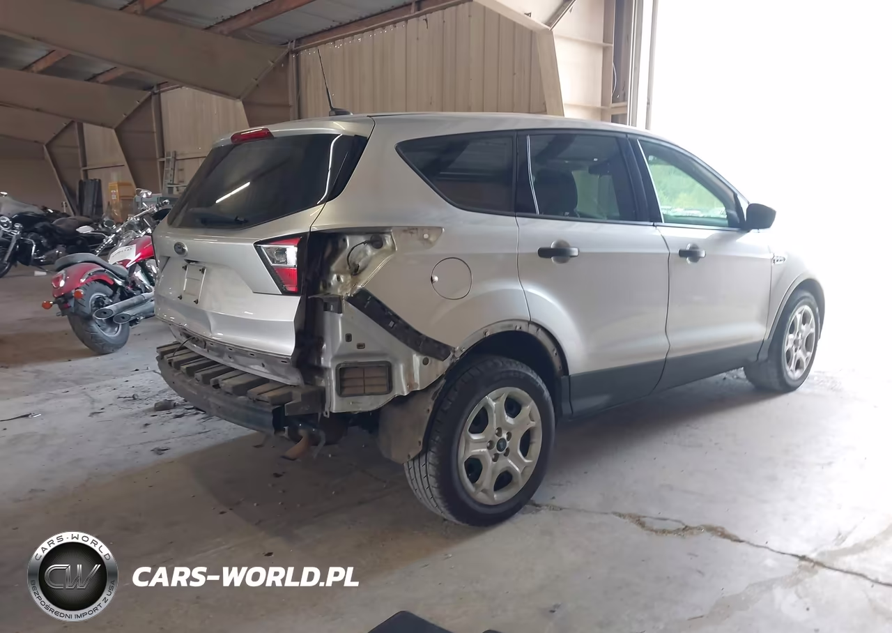 2017 Ford Escape S VIN:1FMCU0F7XHUB95420 - 4