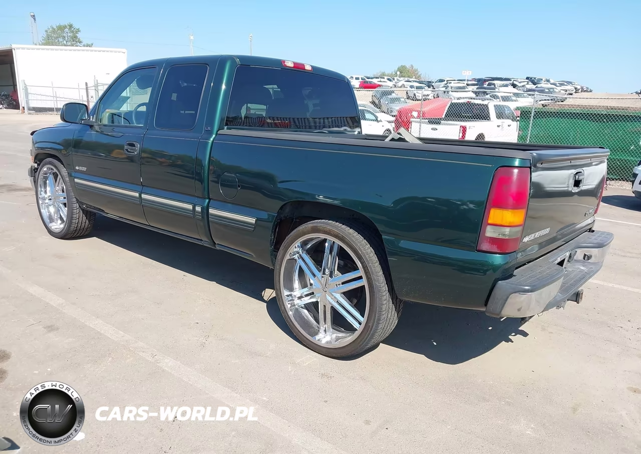 2002 Chevrolet Silverado 1500 Ls VIN:2GCEC19V521216662 - 3