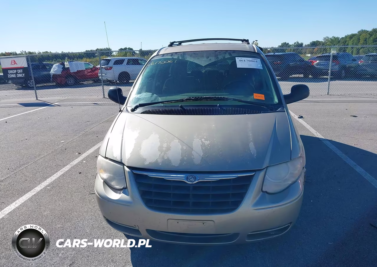 2007 Chrysler Town & Country Touring VIN:2A4GP54L27R258980 - 12