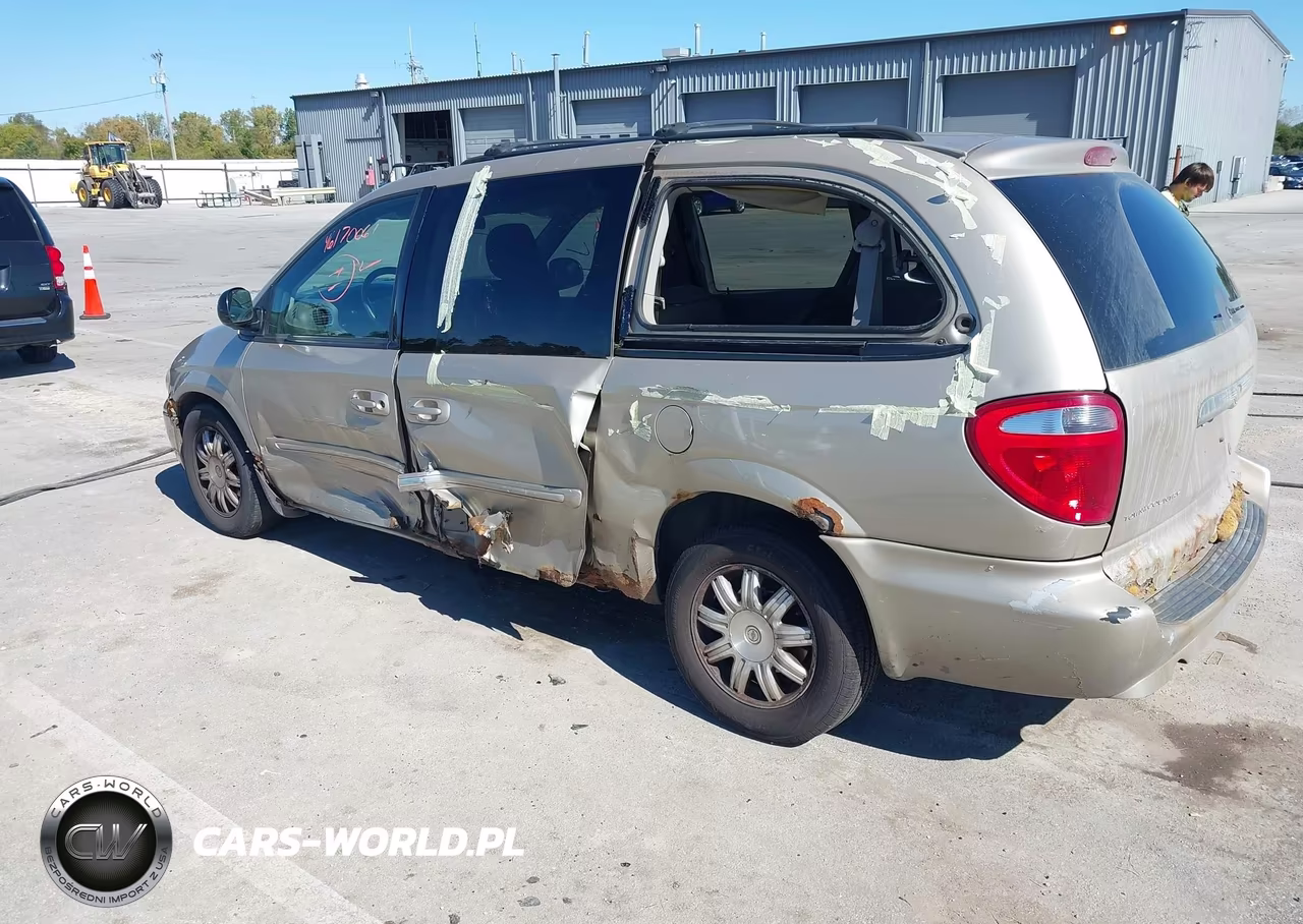 2007 Chrysler Town & Country Touring VIN:2A4GP54L27R258980 - 3