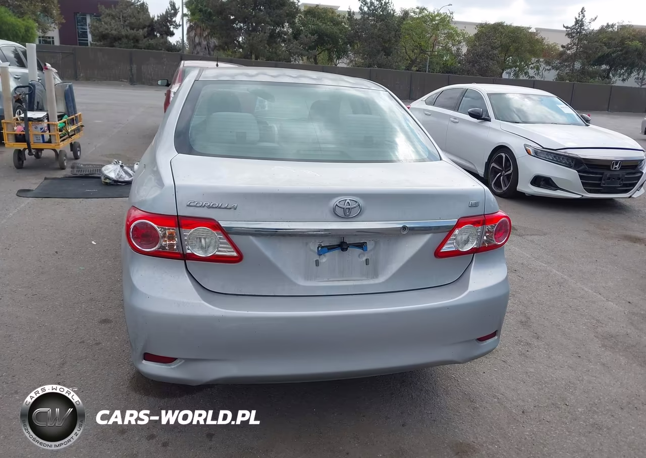 2013 Toyota Corolla Le VIN:2T1BU4EE7DC091112 - 17